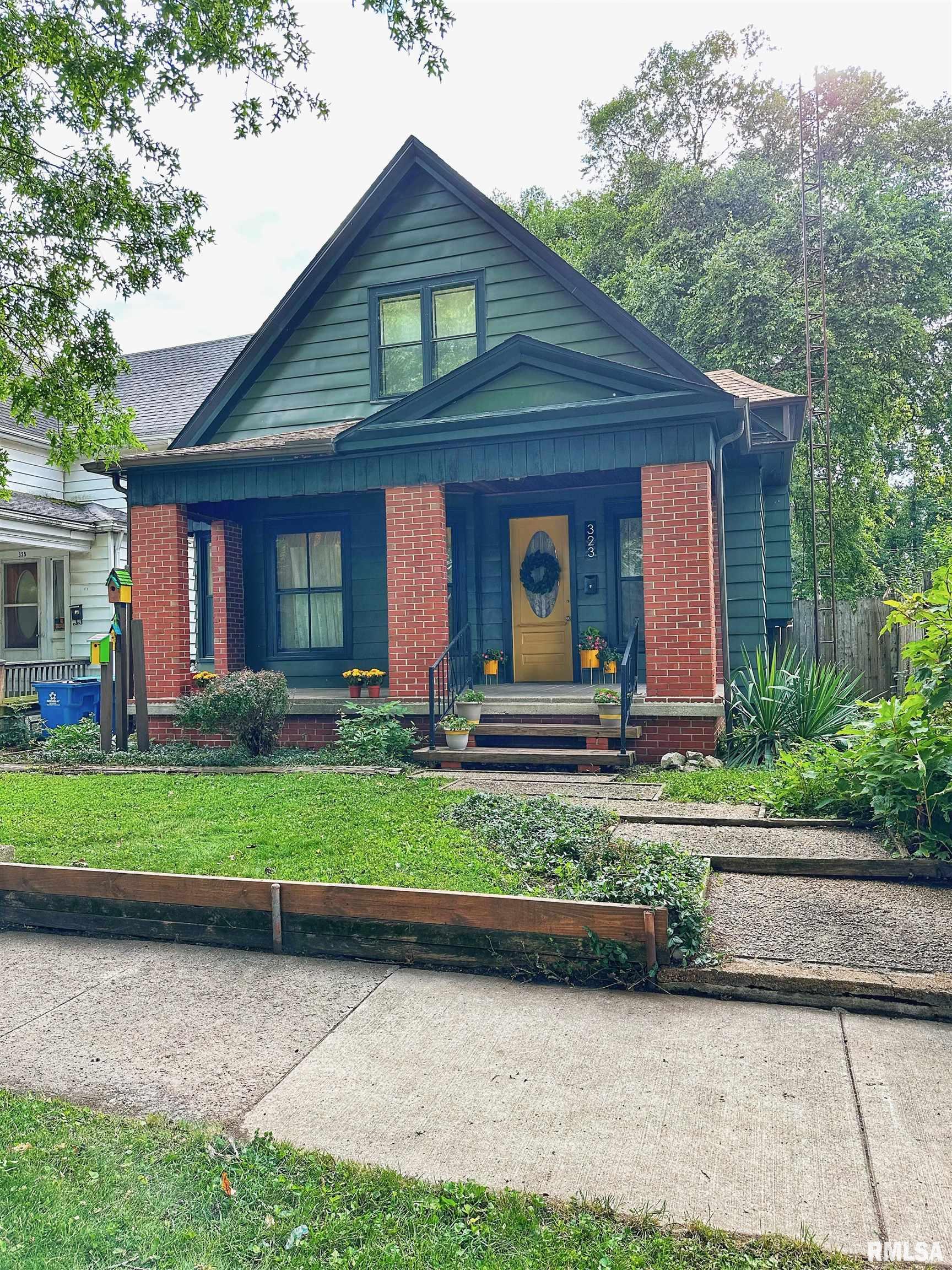 323 S Glenwood Avenue Property Photo 1