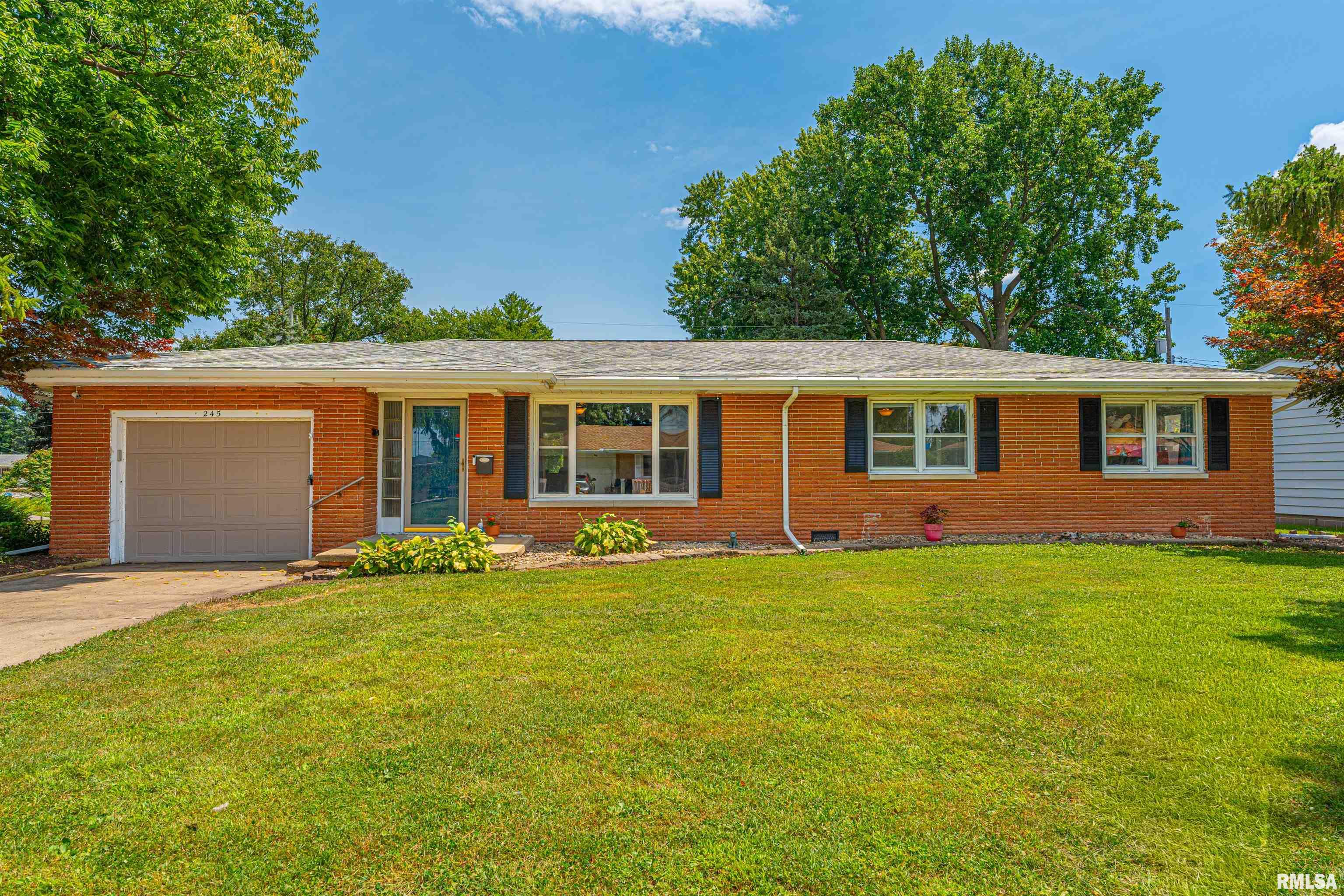245 Regent Property Photo 1