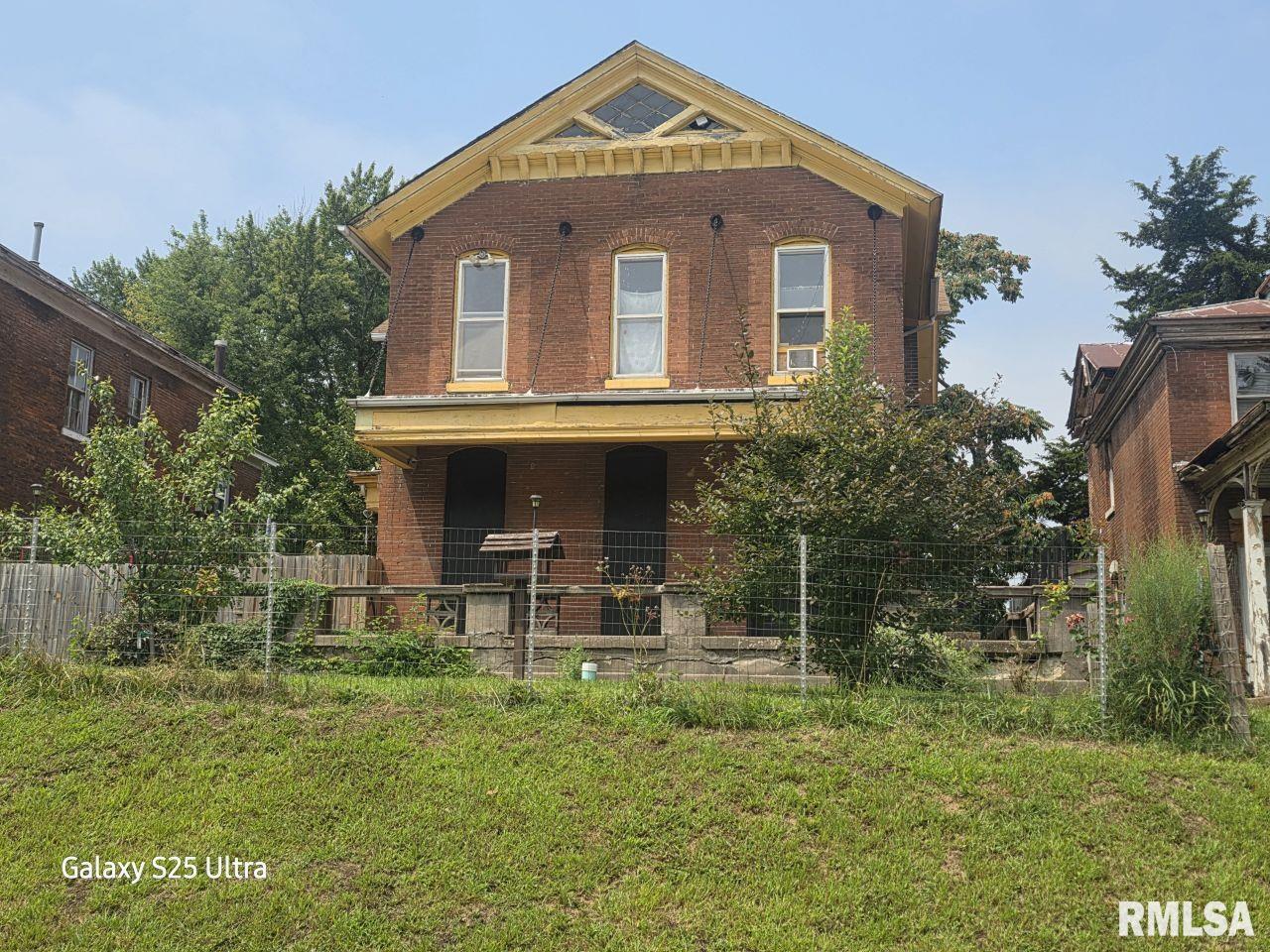 931 N 5TH Street