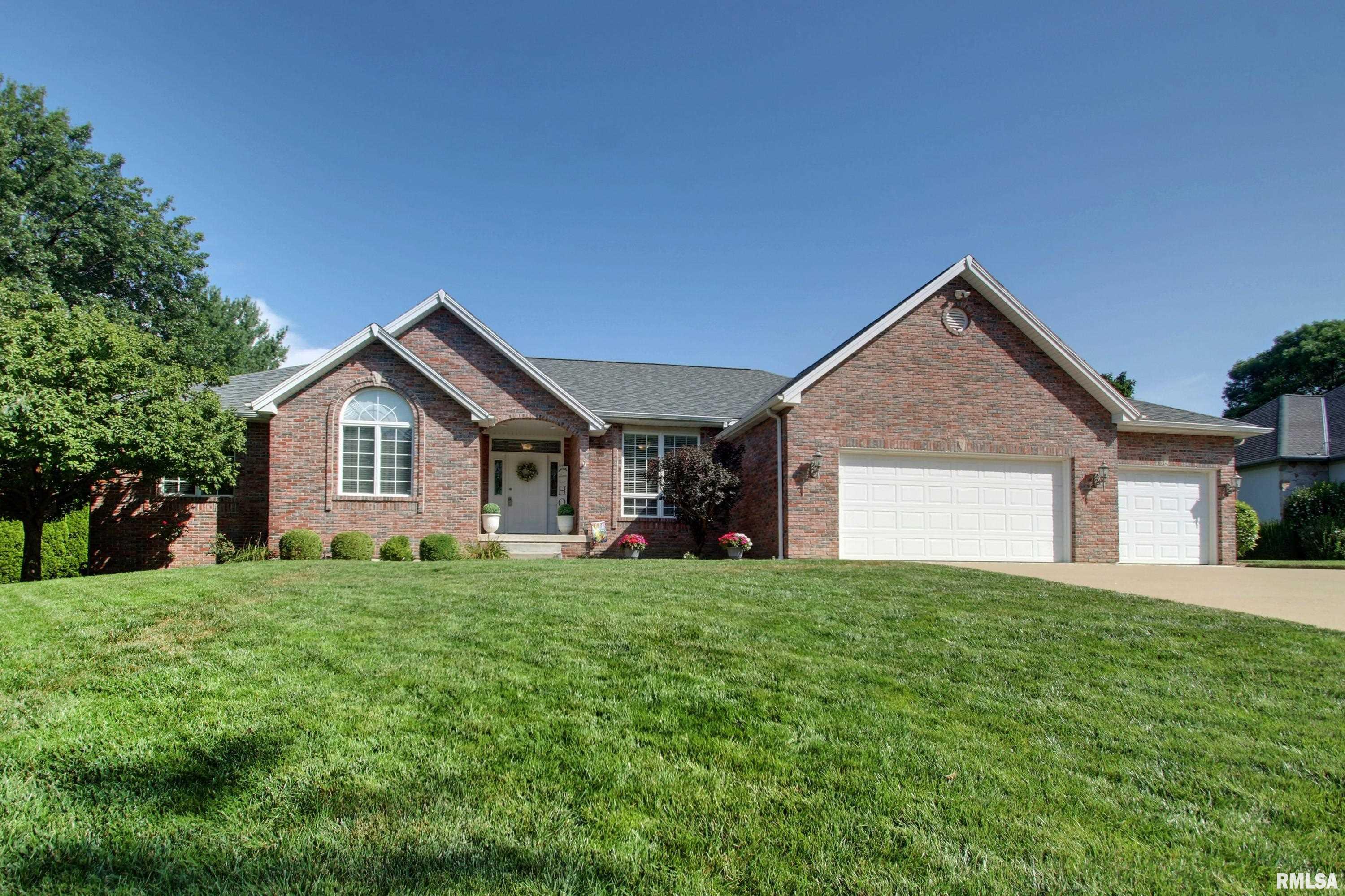 2821 Hayfield Lane Property Photo 1
