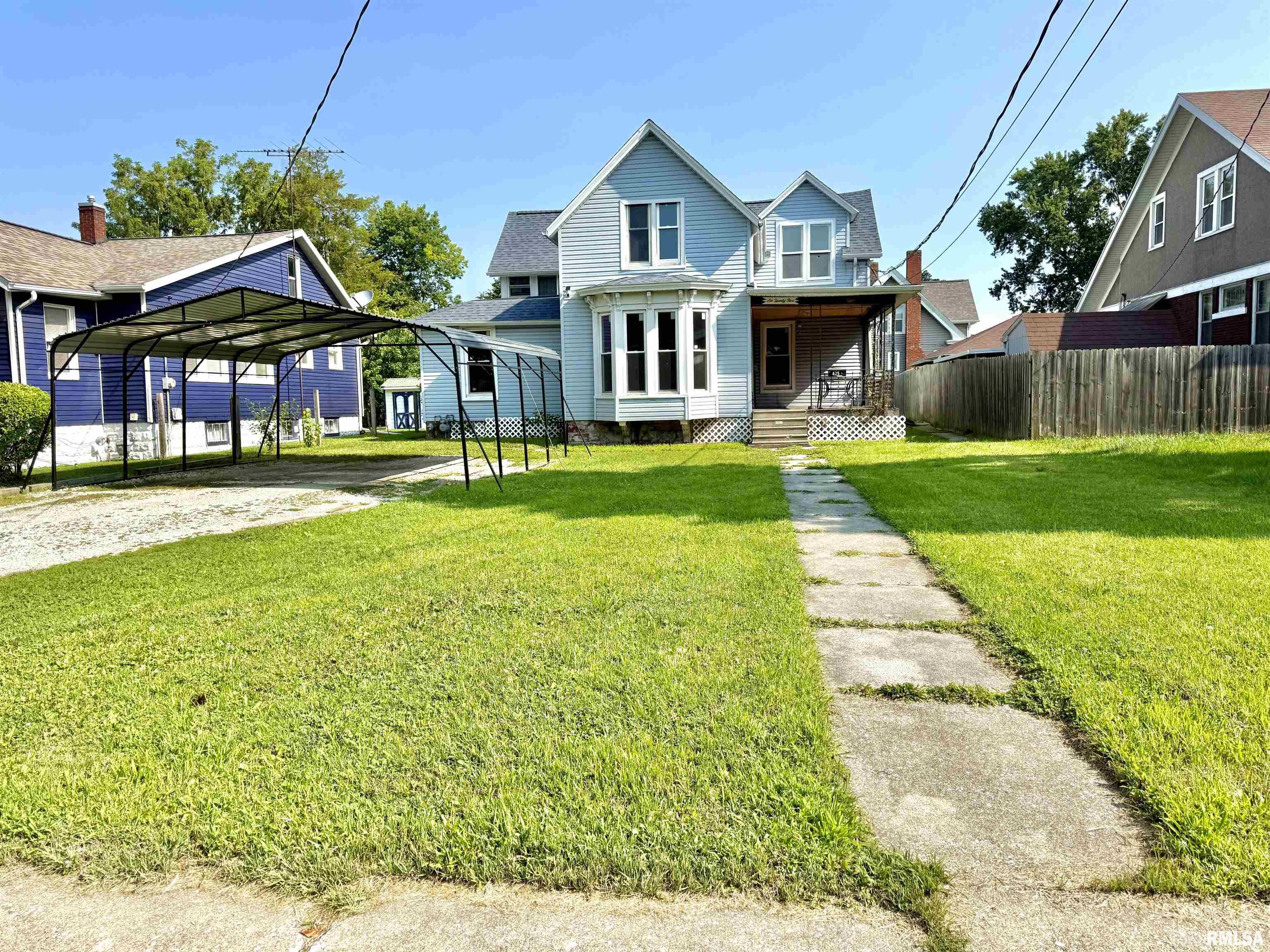 625 W Losey Street Property Photo 1