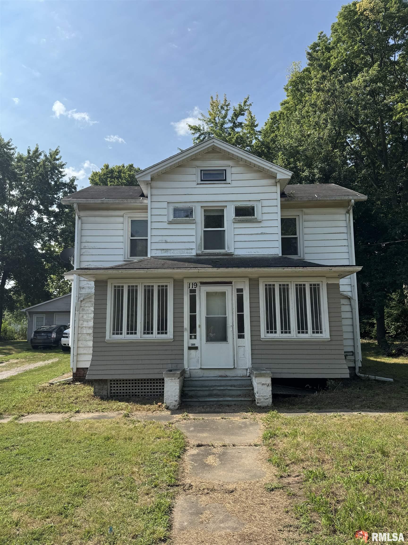119 E Dearborn Street Property Photo 1