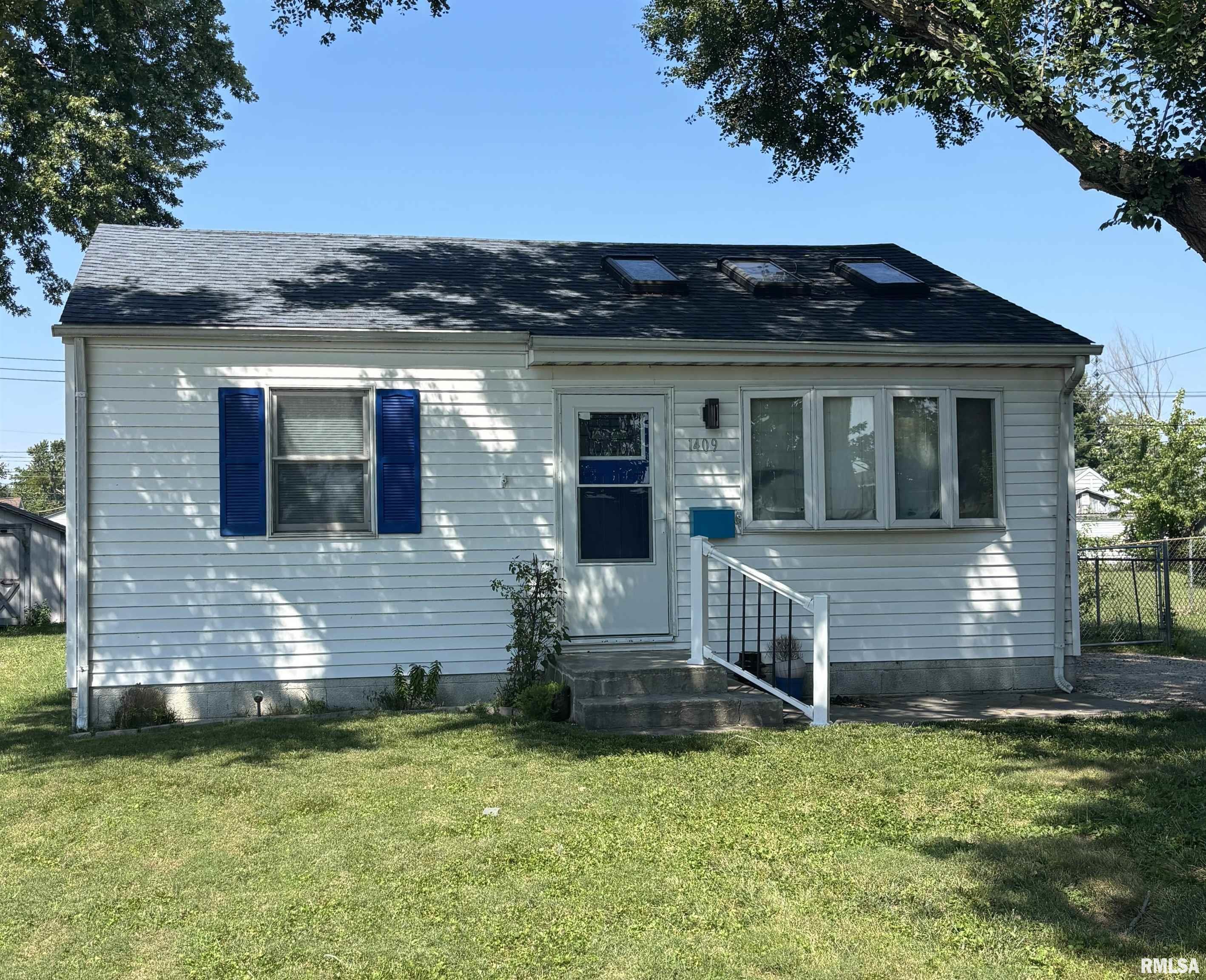 1409 Chalmers Avenue Property Photo 1