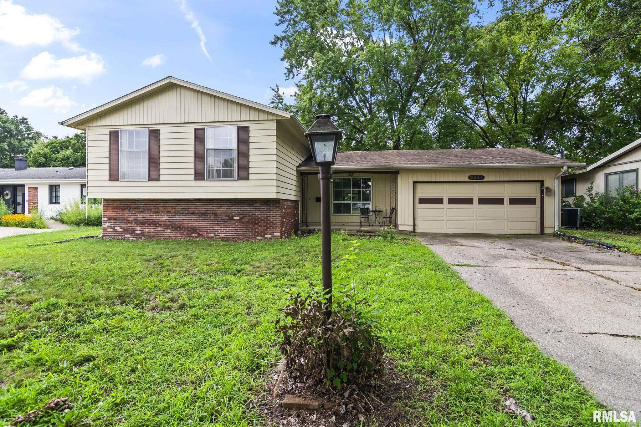 2444 Idlewild Drive