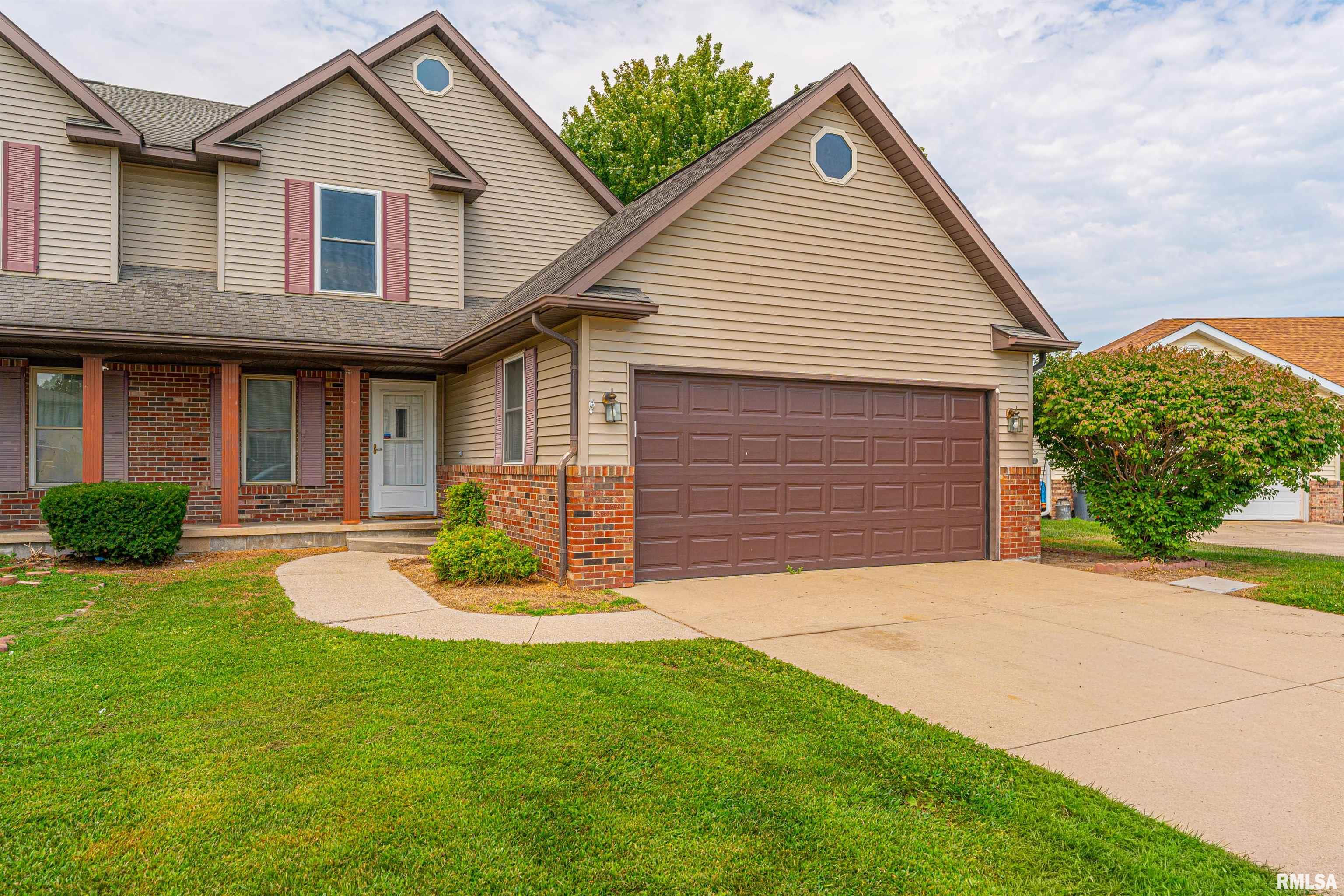 15b Dawson Circle Property Photo 1