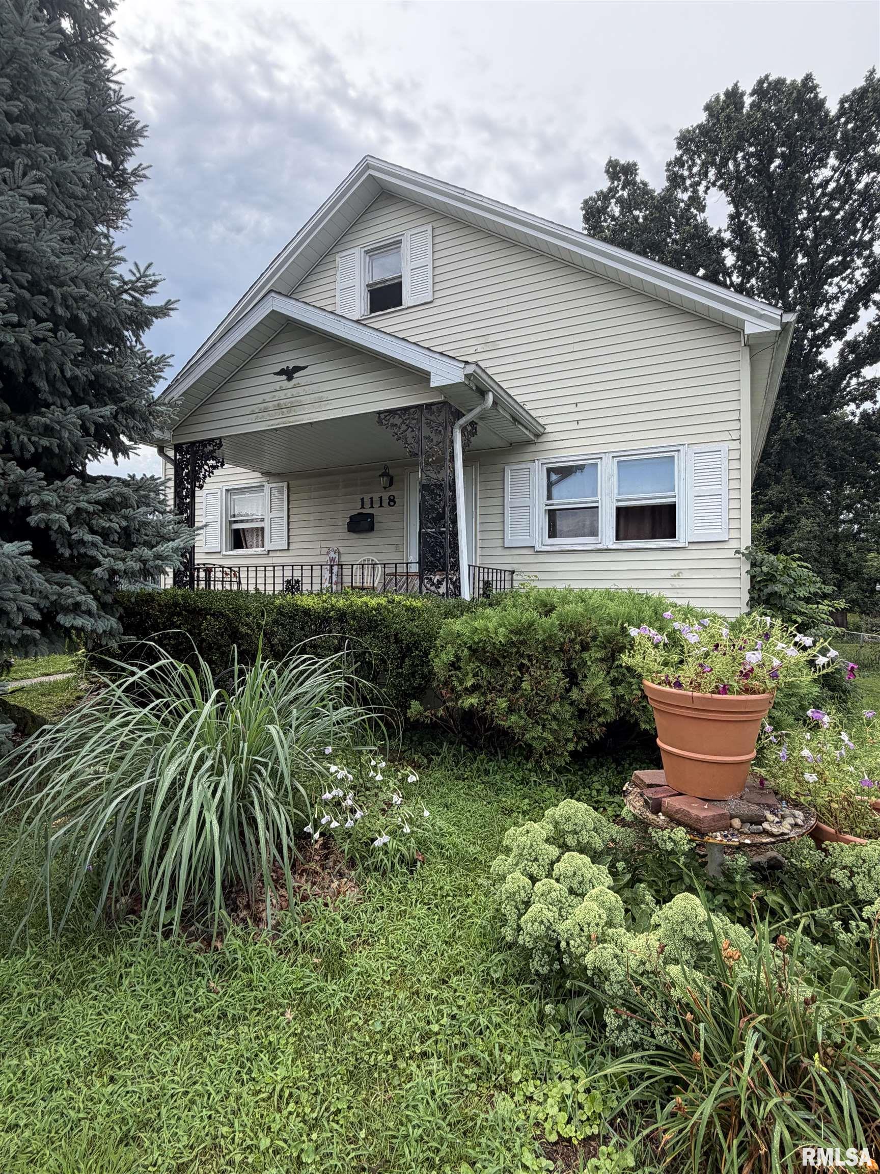 1118 E Percy Avenue Property Photo 1