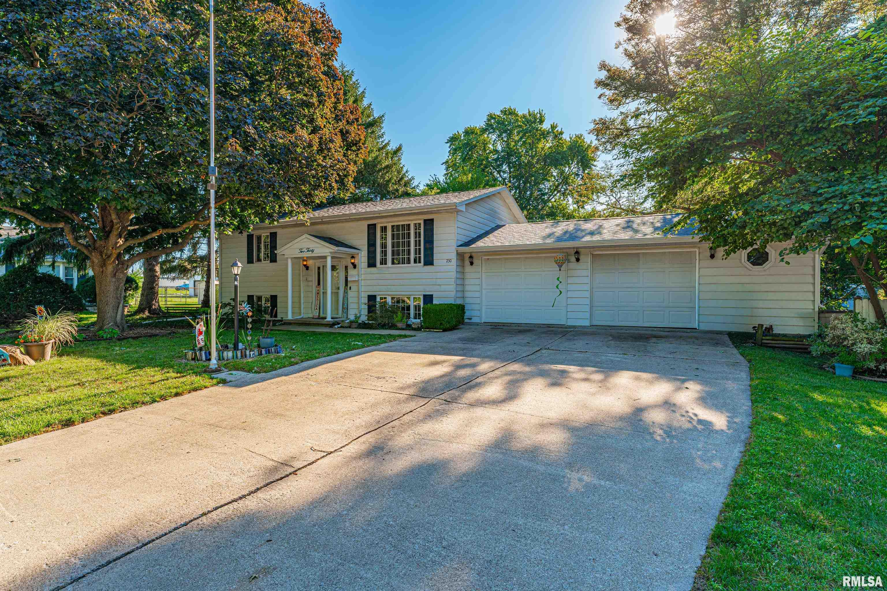 230 WHITE Avenue