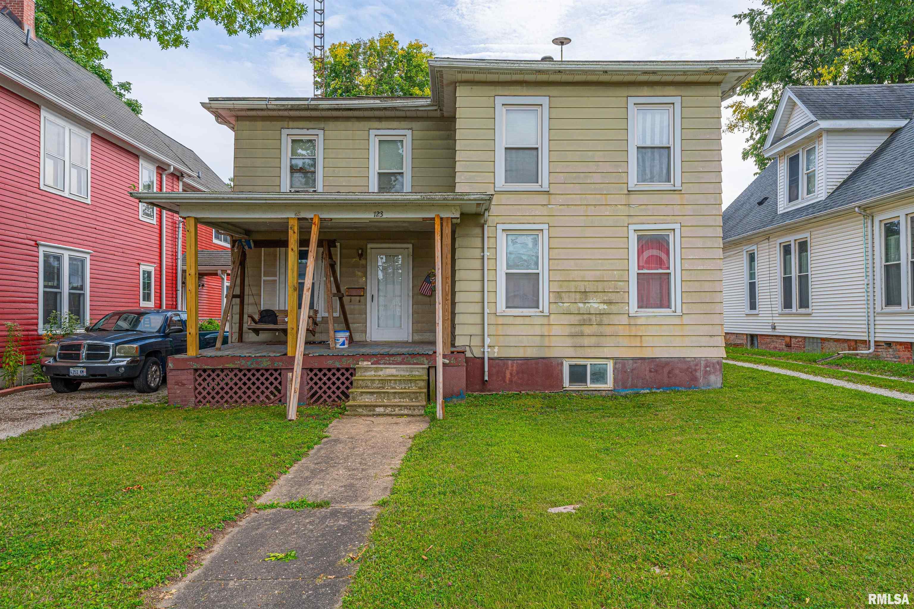 123 9th Street Property Photo 1