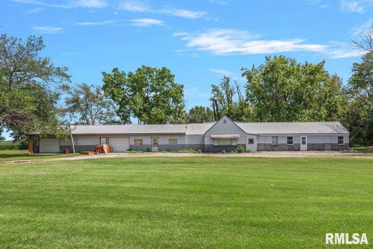 526 N Railroad Avenue Property Photo 1