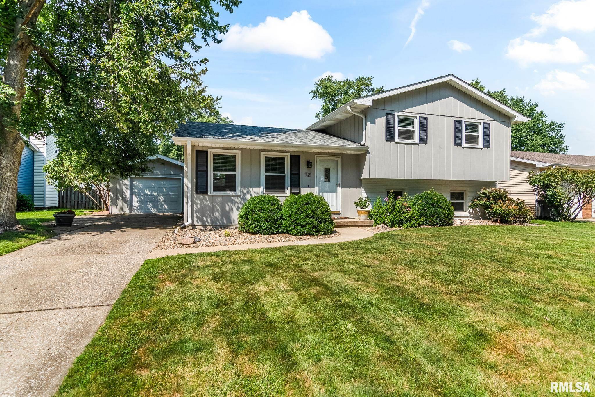 721 MAGNOLIA Drive
