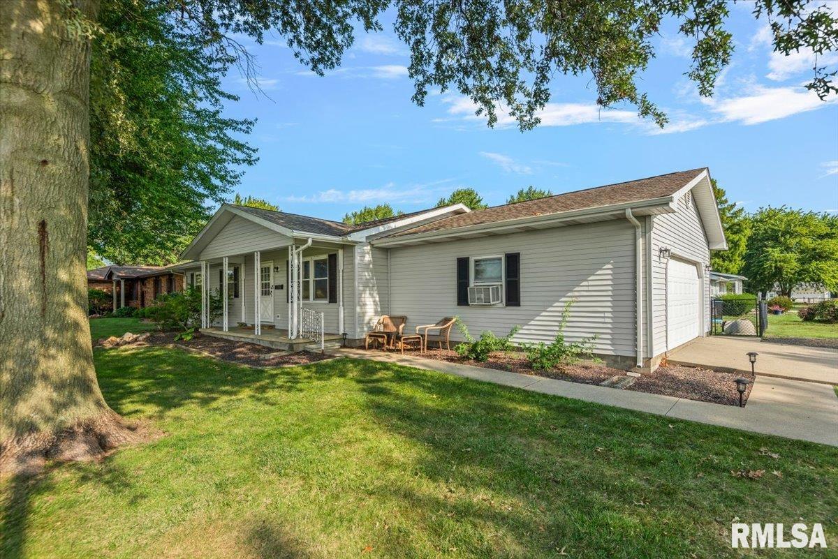 703 E Holden Street Property Photo 1