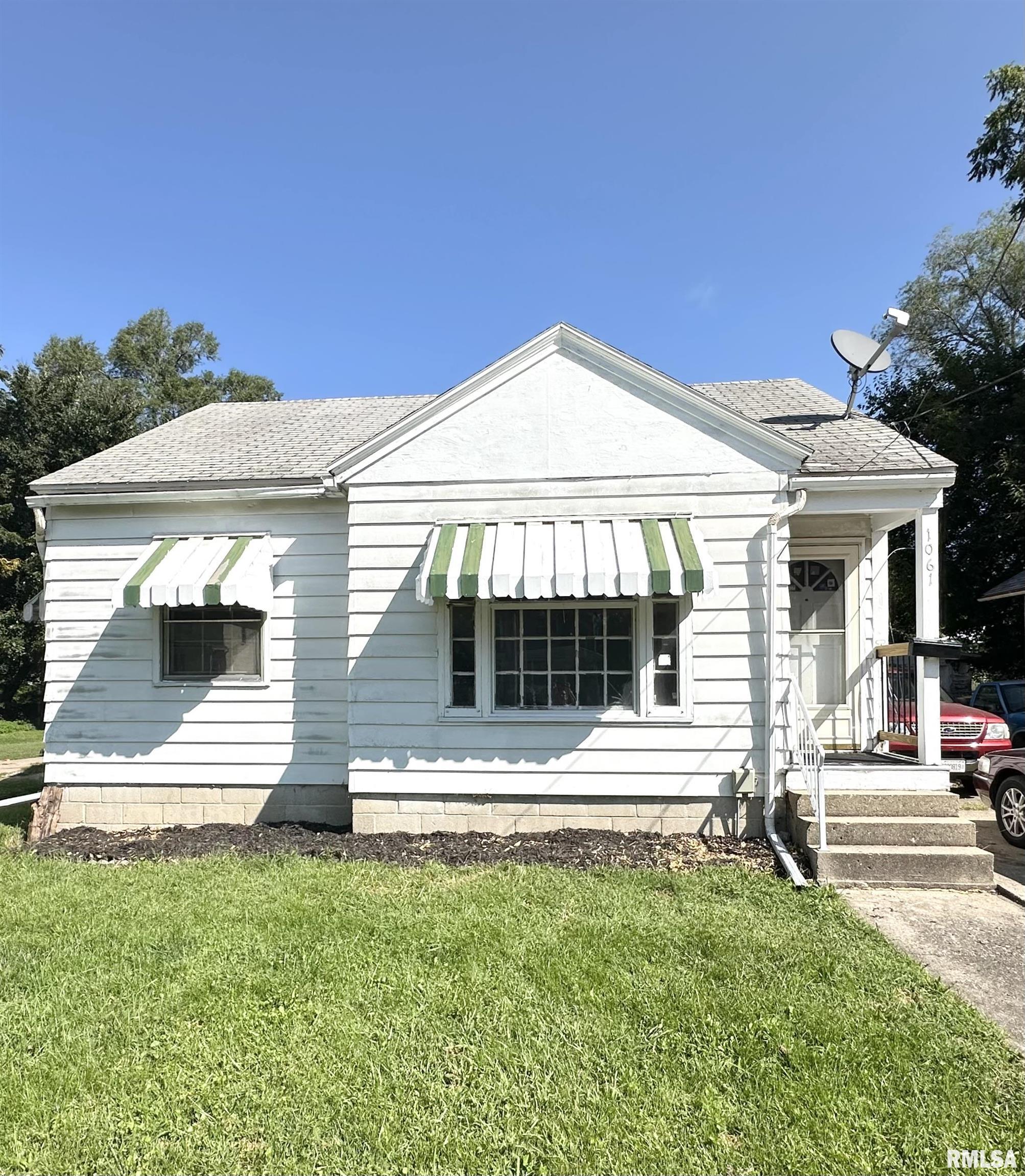 1061 E South Street Property Photo 1