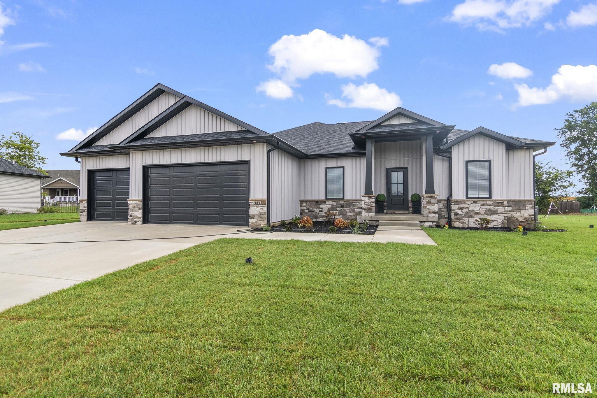 424 Manor Hill Drive Property Photo 1