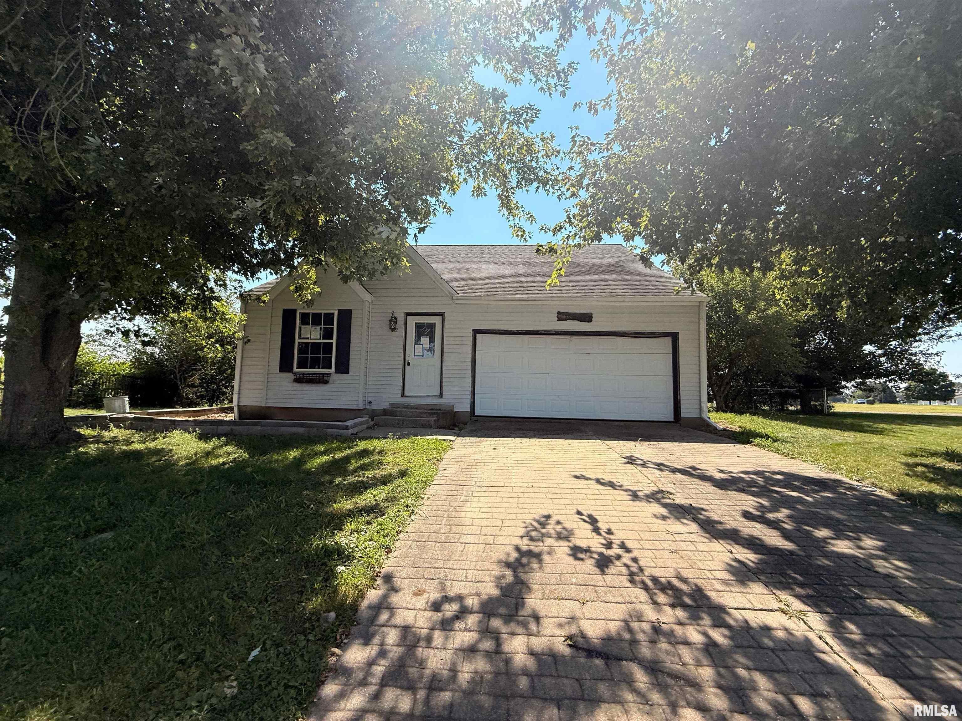 612 Snead Road Property Photo 1