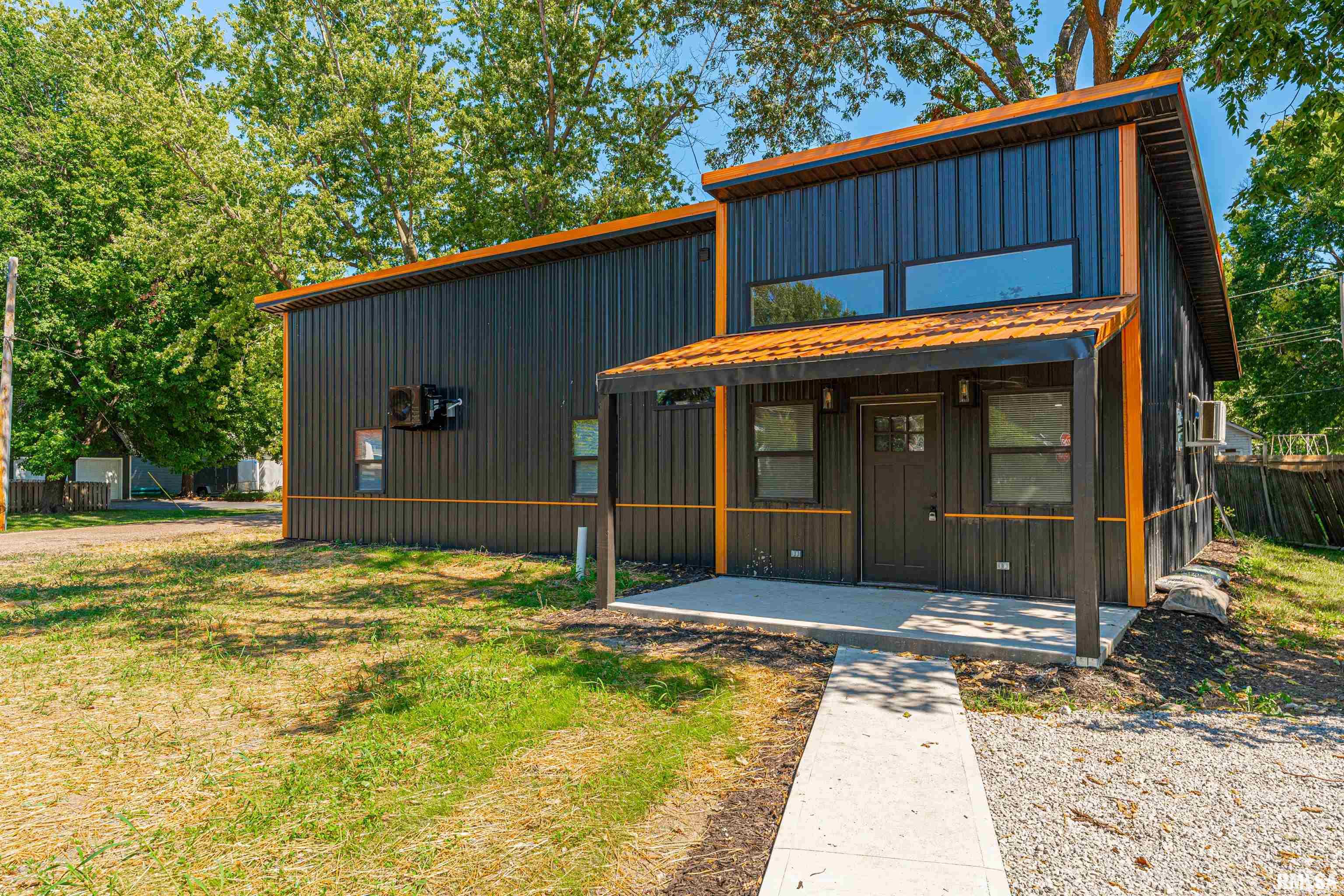 109 3rd Street Property Photo 1
