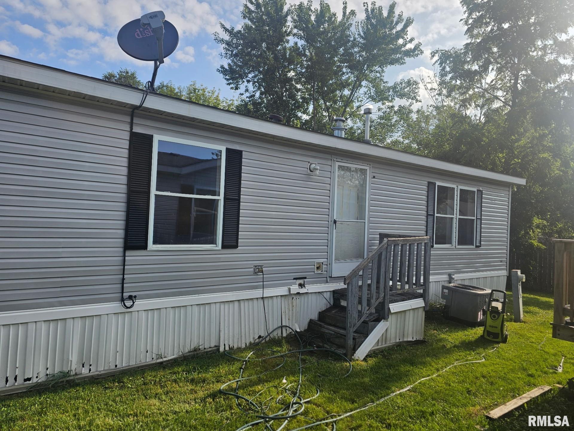 467 Linda Lane Property Photo 1