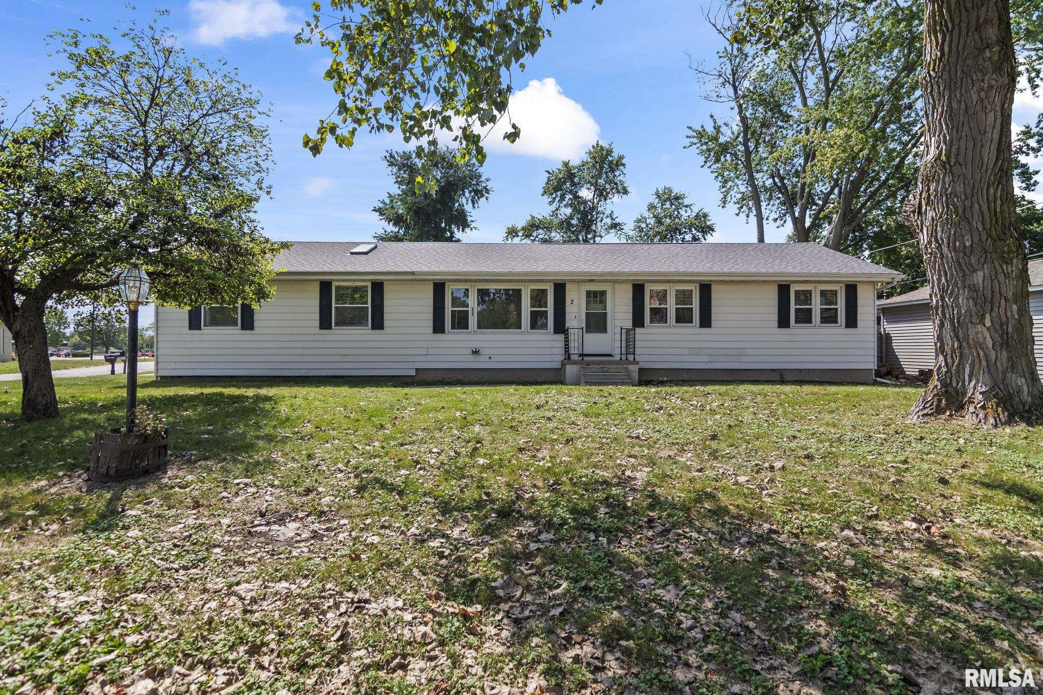 2 Royal Drive Property Photo 1