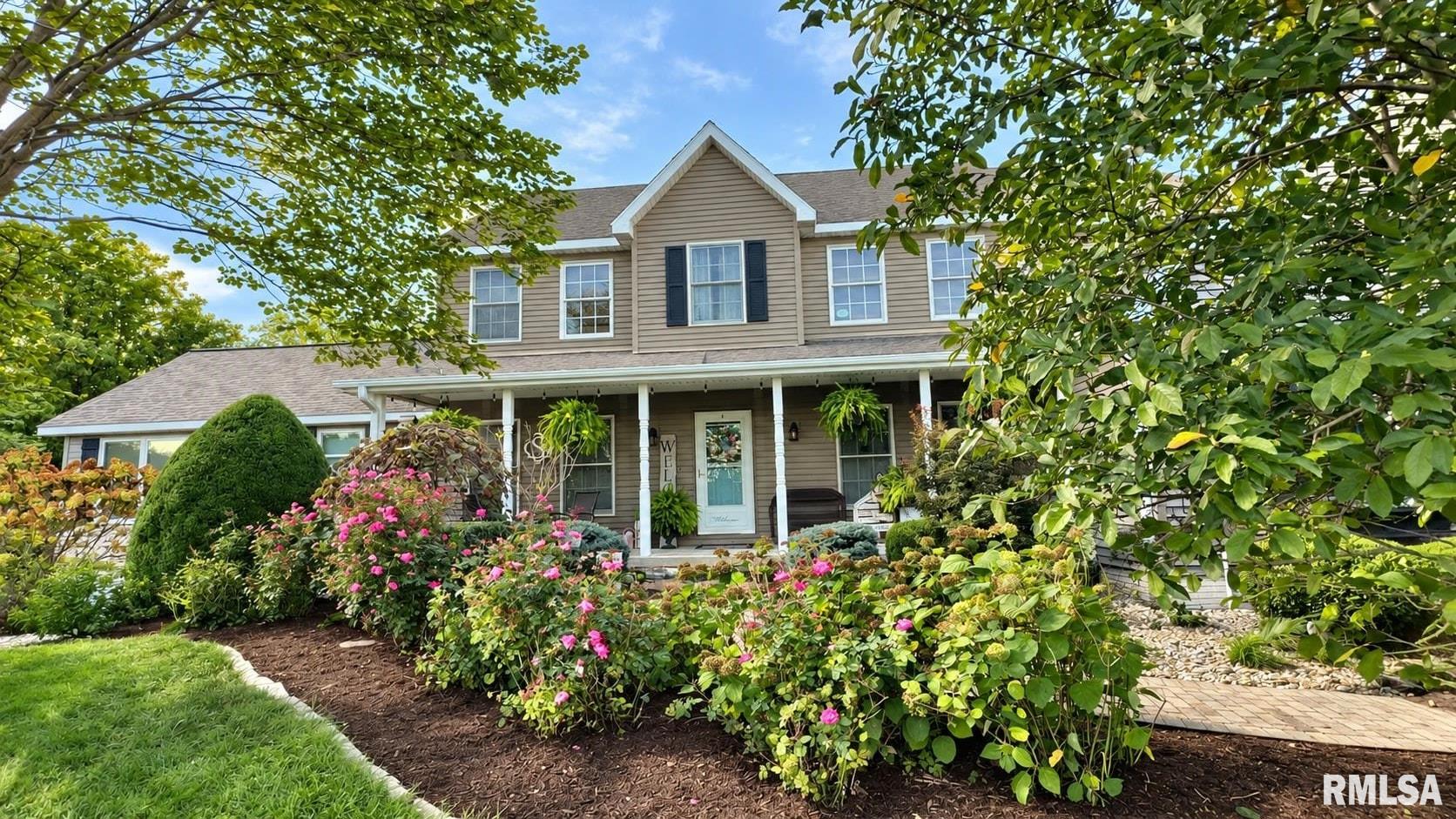 1118 THOMAS Lane