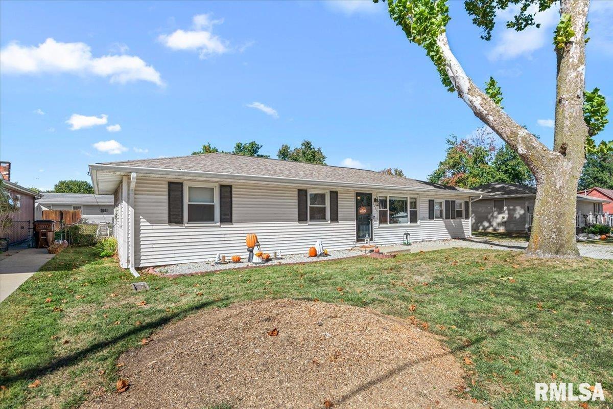 1105 6th Street Property Photo 1