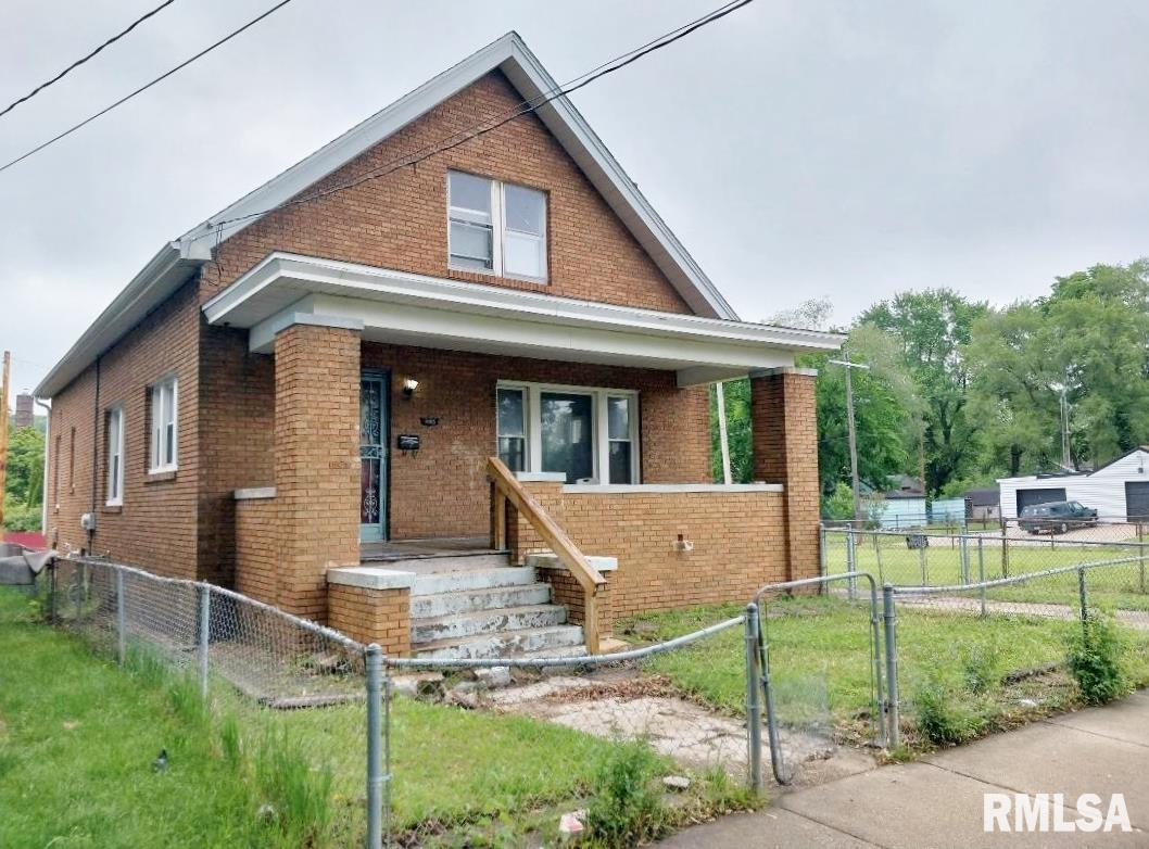 1605 W Martin Street Property Photo 1