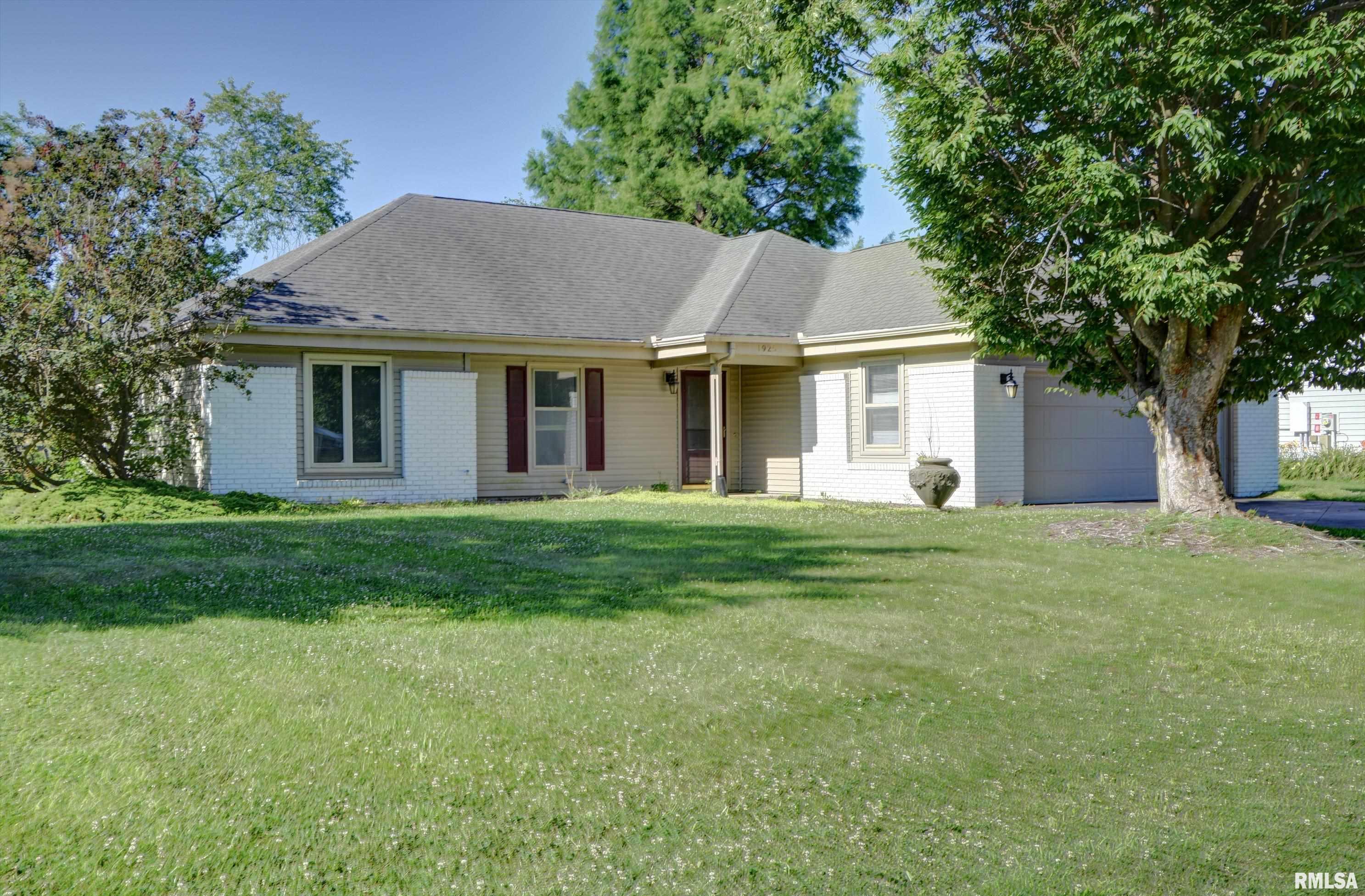 1925 Riverview Drive Property Photo 1