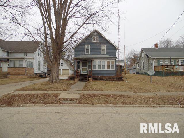 355 W Walnut Street Property Photo 1