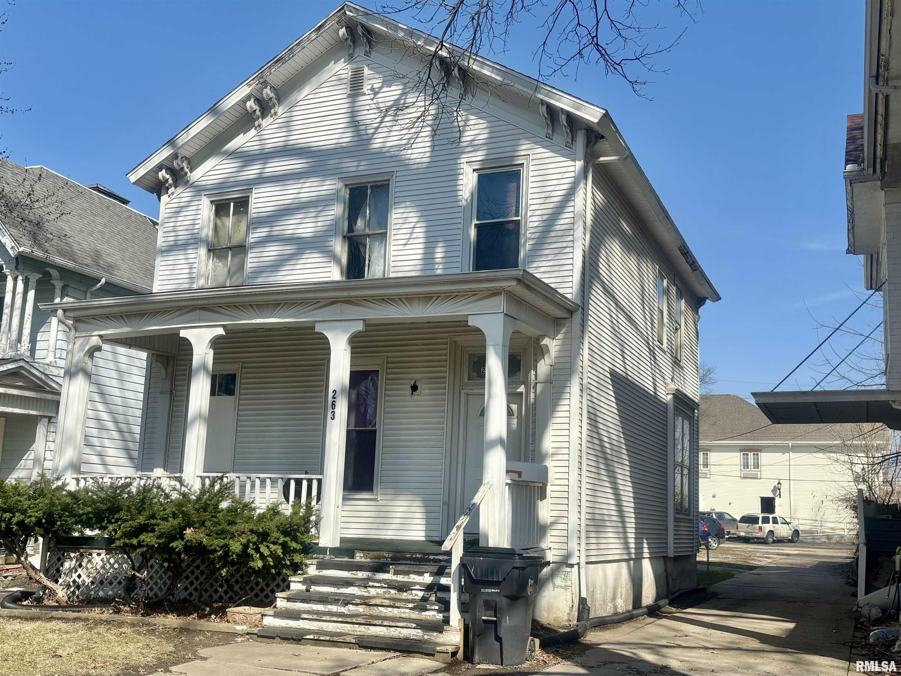 263 S 1ST Avenue