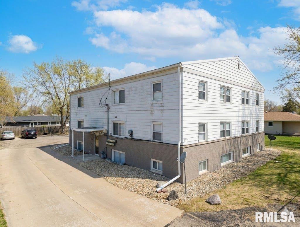 522 N MAIN Street