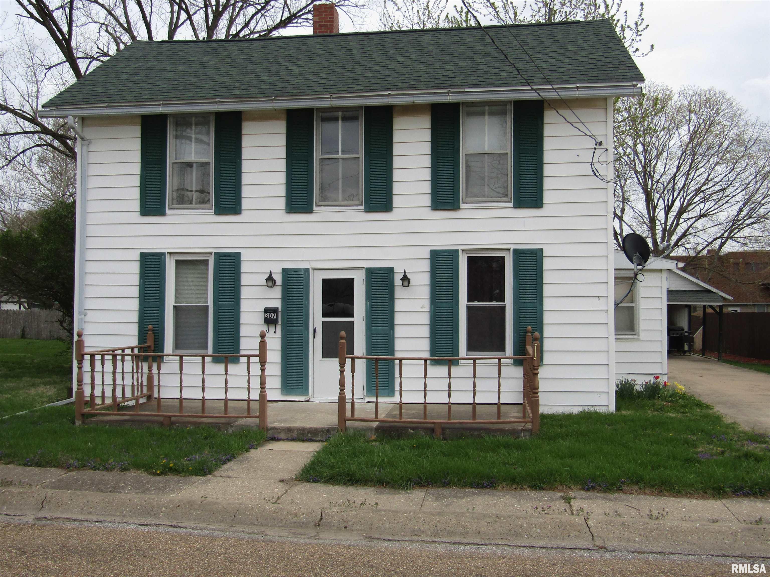 307 S Maple Street Property Photo 1