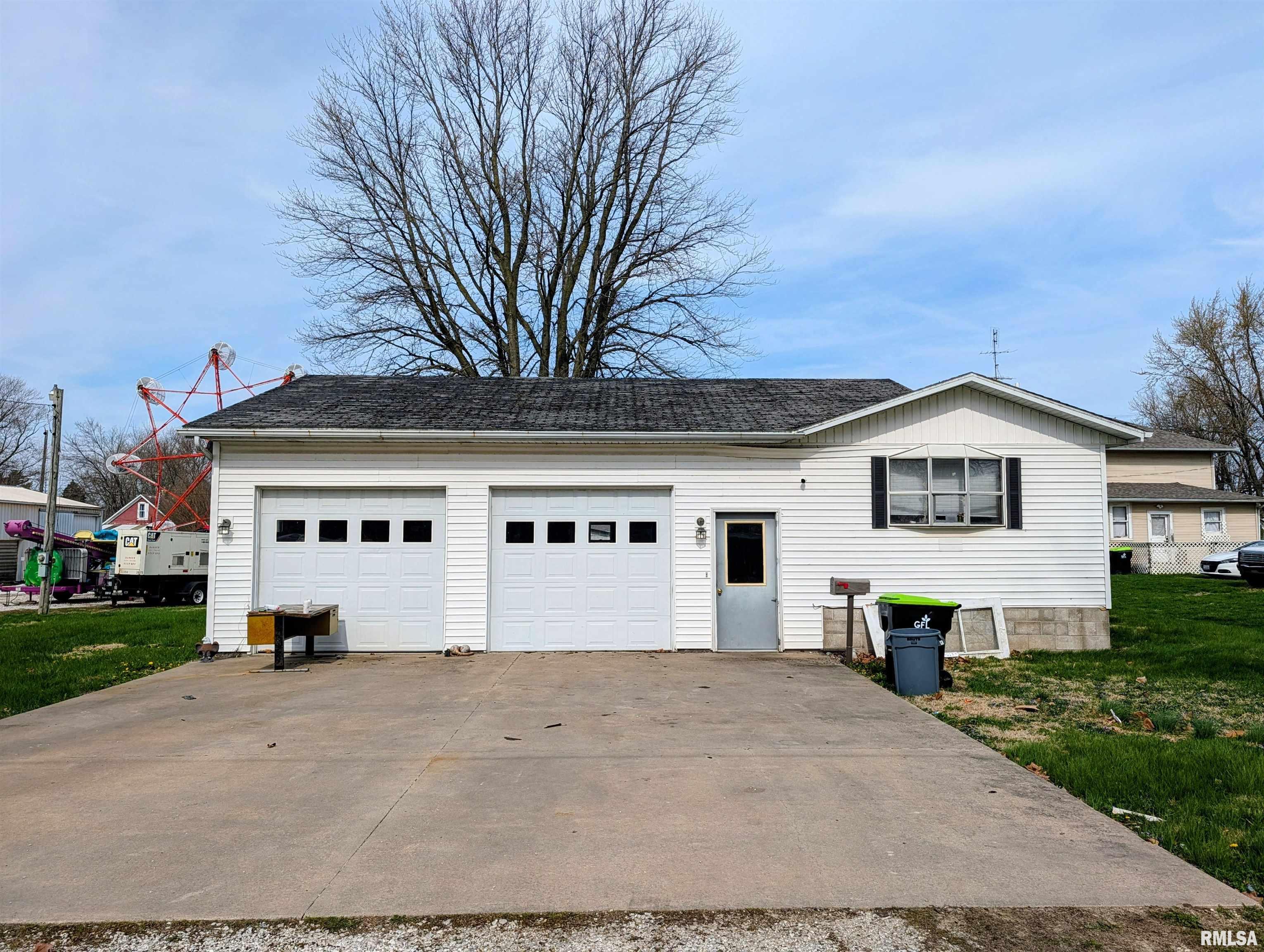 565 N Harrison Street Property Photo 1
