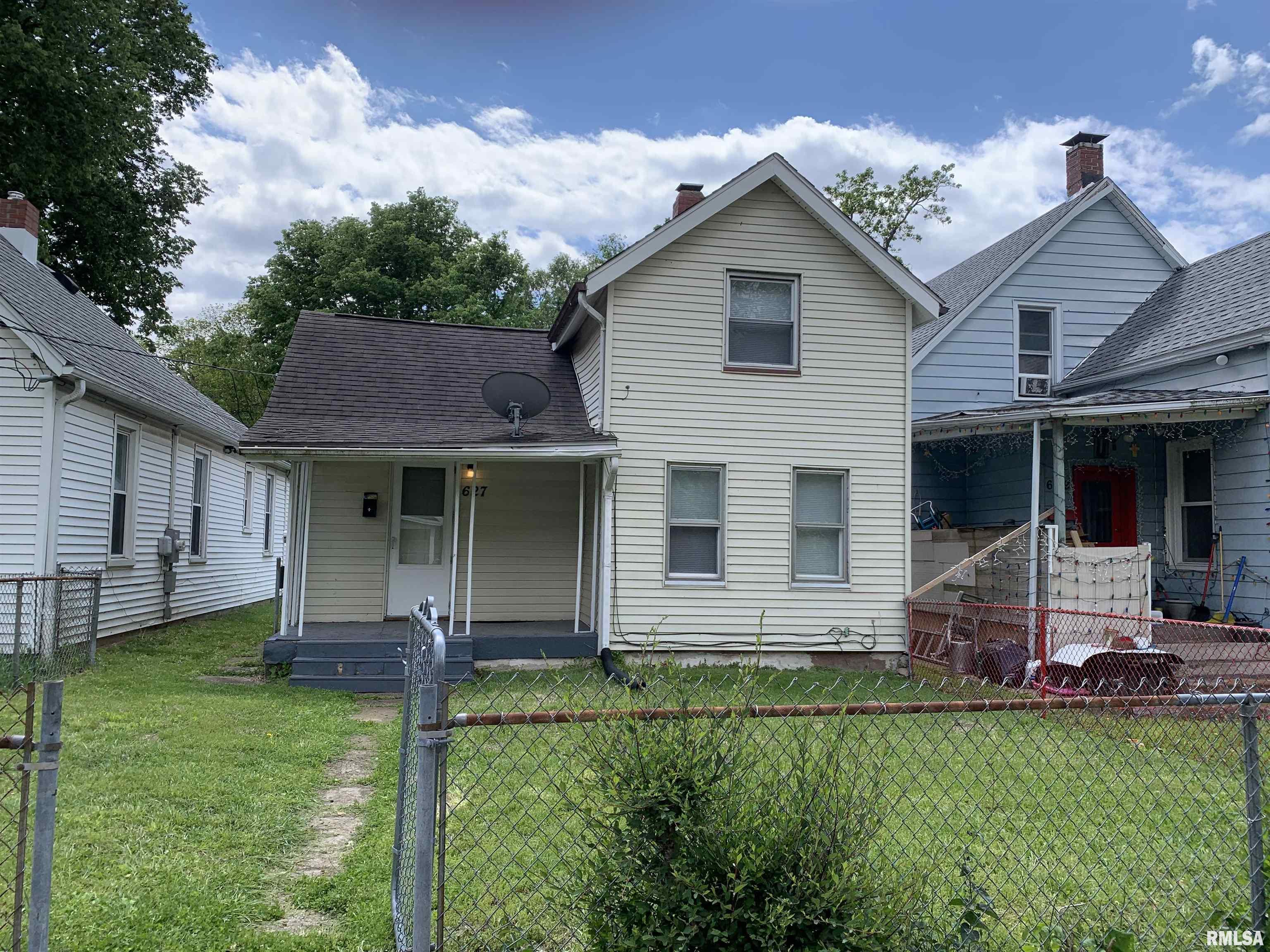 627 FAIRHOLM Avenue