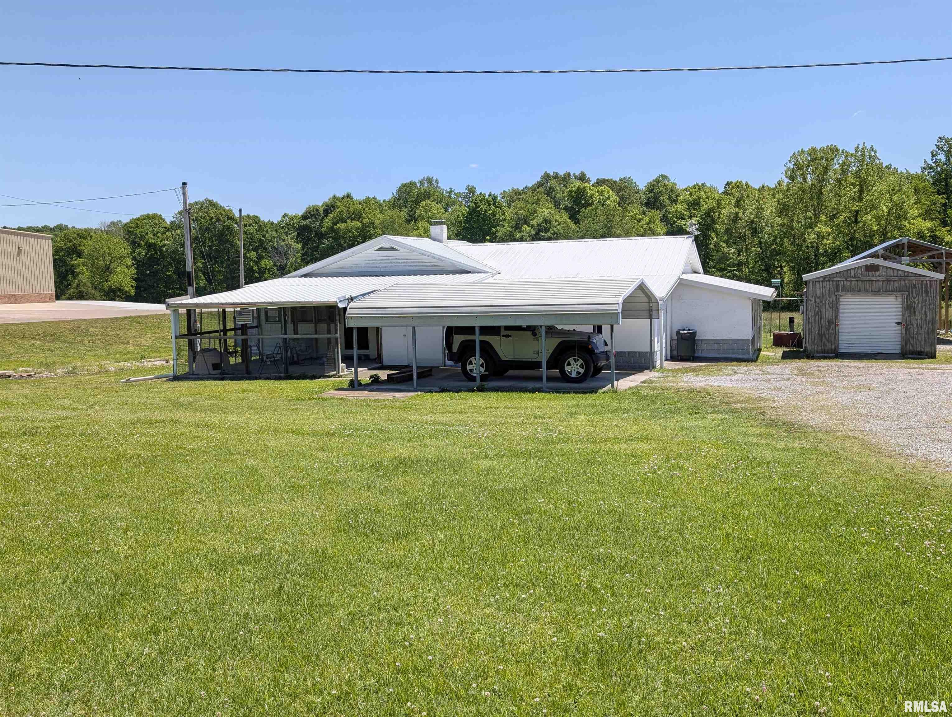 256a N Il Route 146 Highway Property Photo 1
