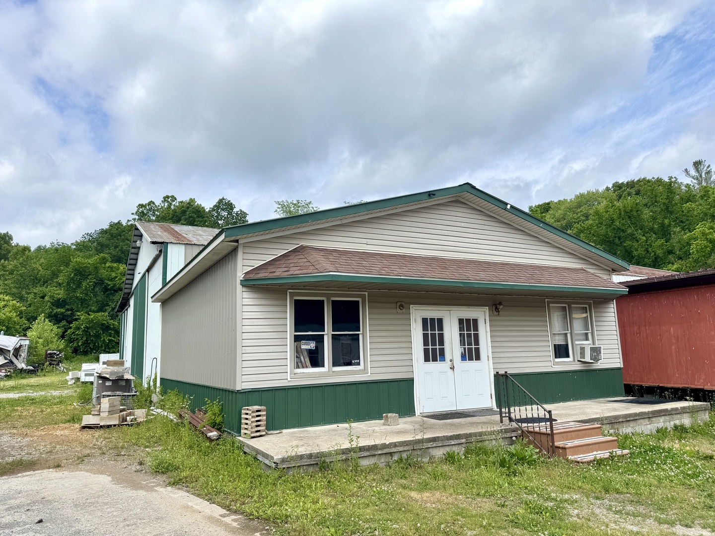 2875 State Route 146 W Highway Property Photo 1
