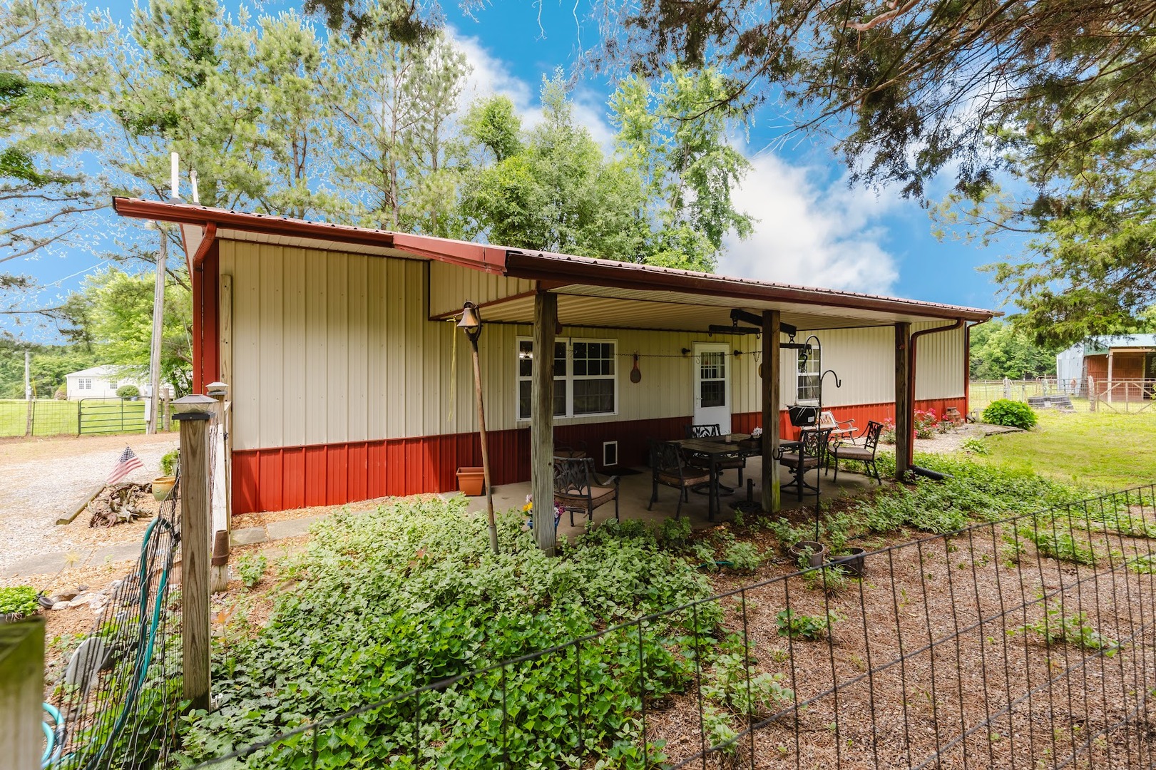 3470 Friendship Loop Property Photo 1