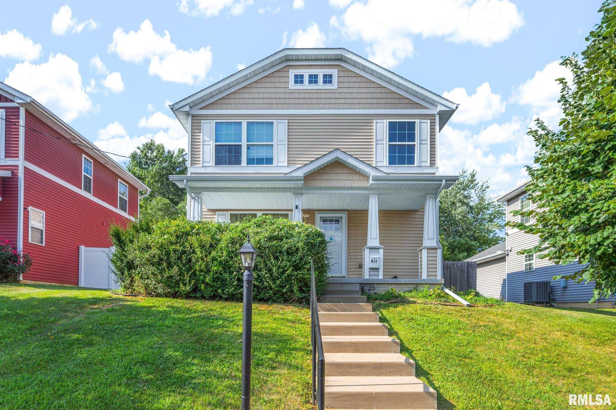 811 E Behrends Avenue Property Photo 1
