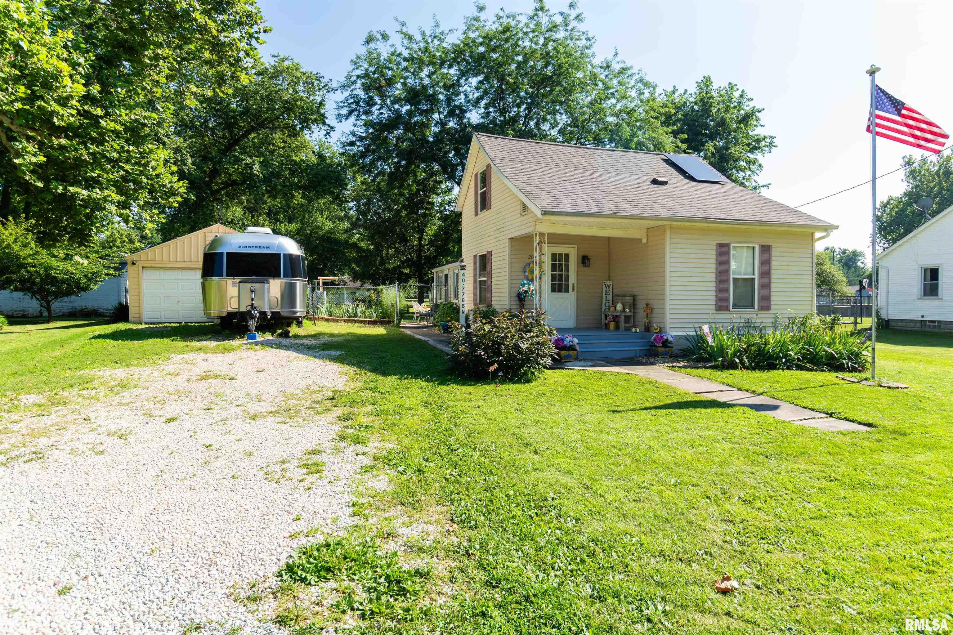 204 W Ames Street Property Photo 1