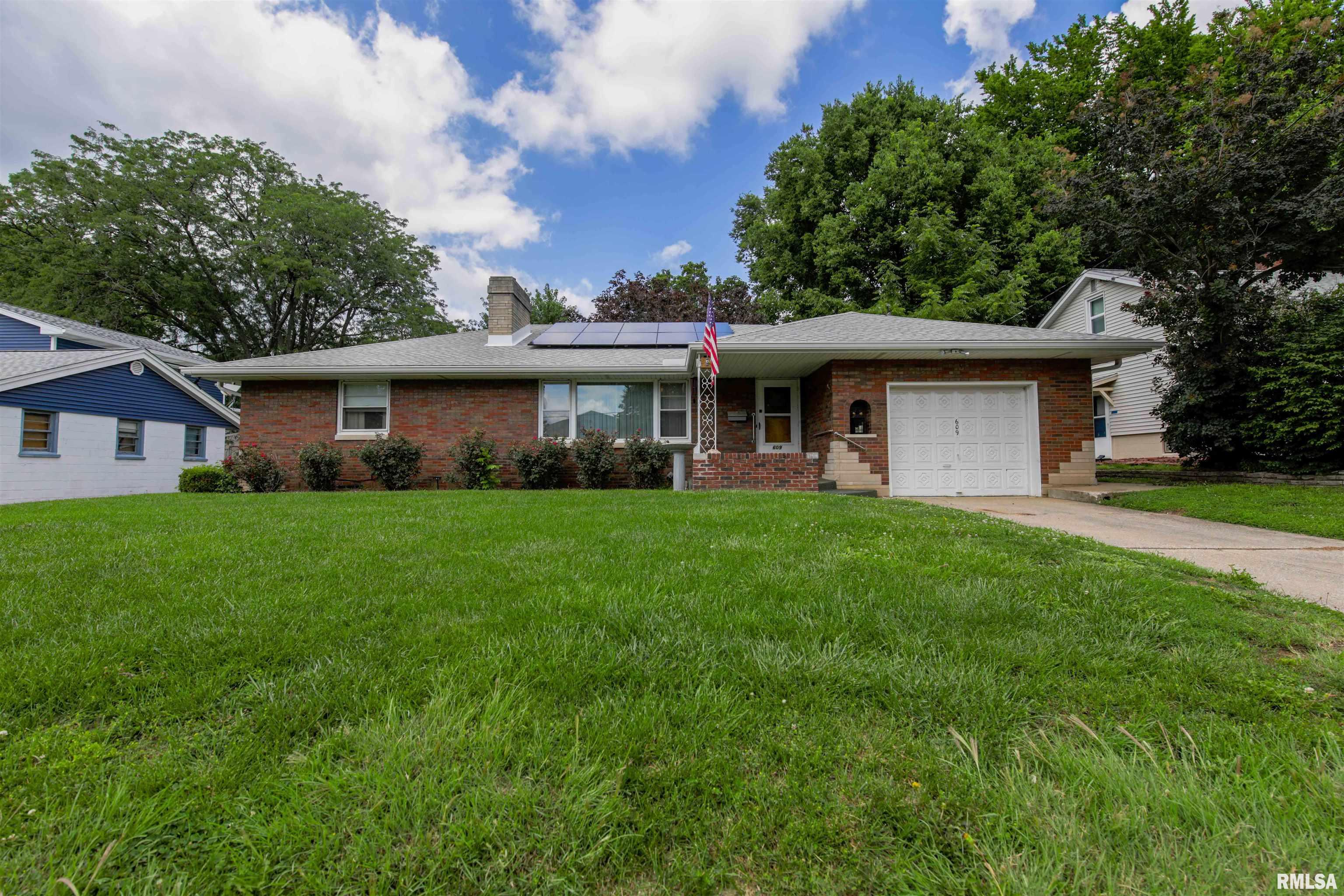 609 E Willcox Avenue Property Photo 1