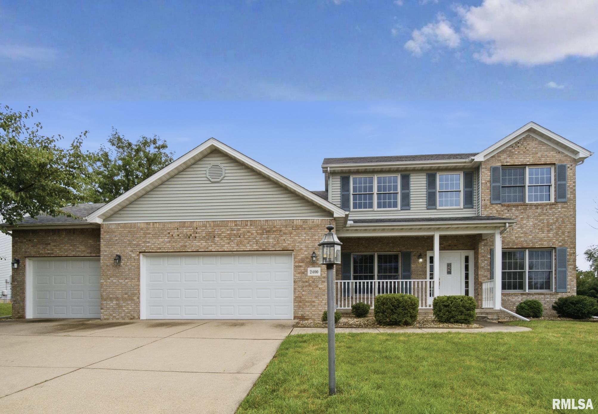 2400 W MURPHY Drive