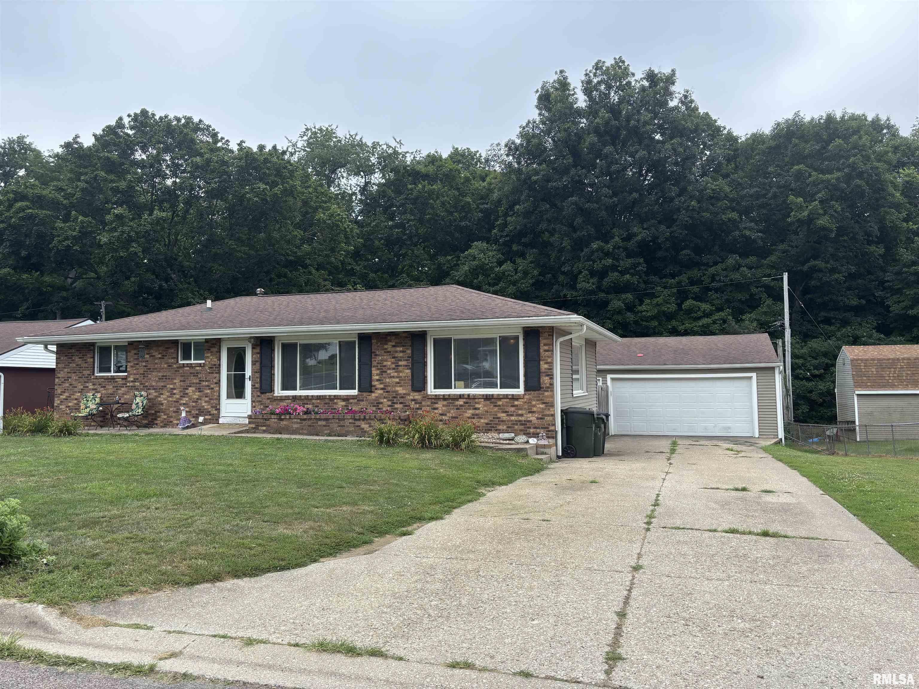 102 W RIO Drive