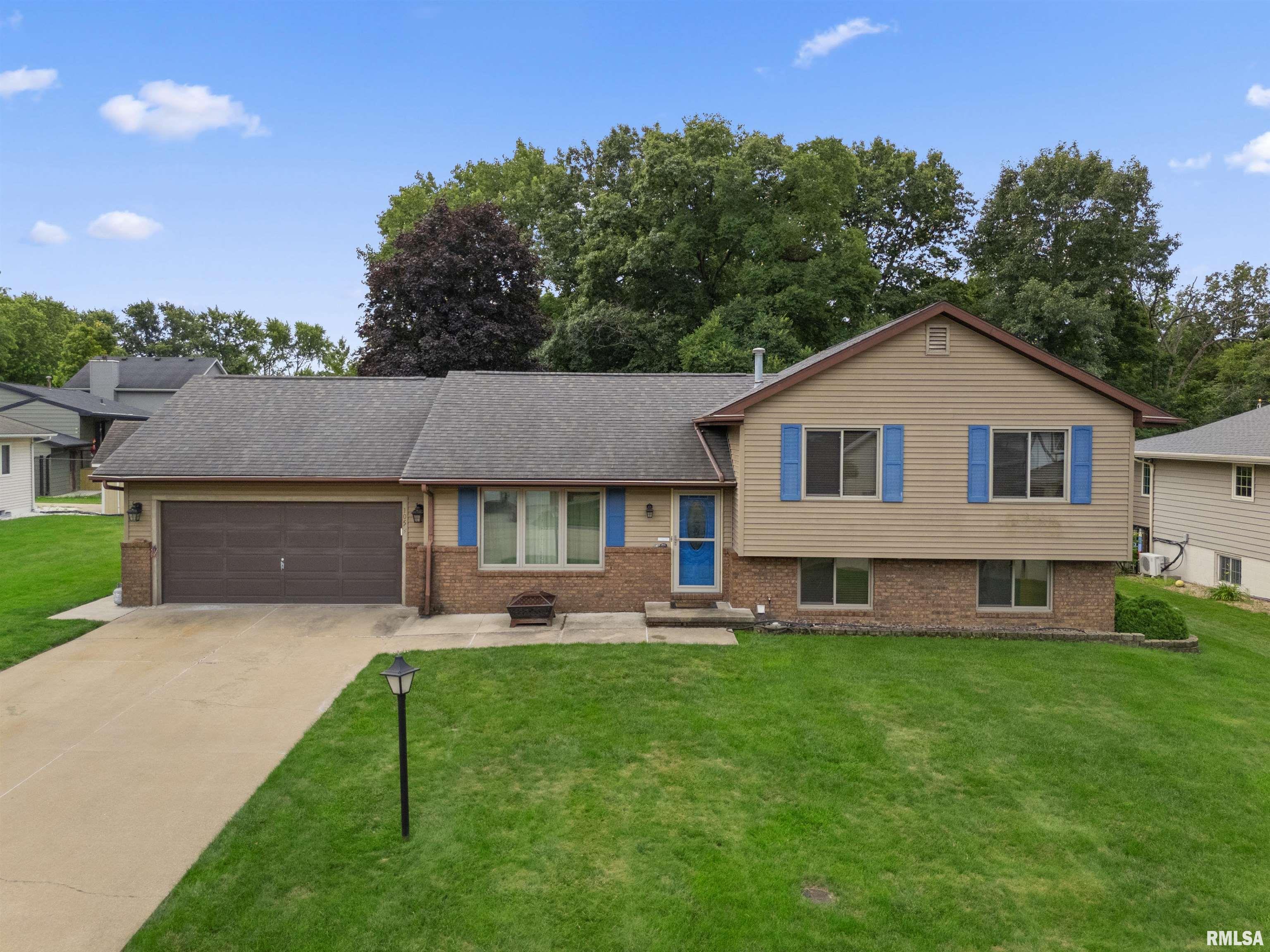 105 Fox Run Court Property Photo 1