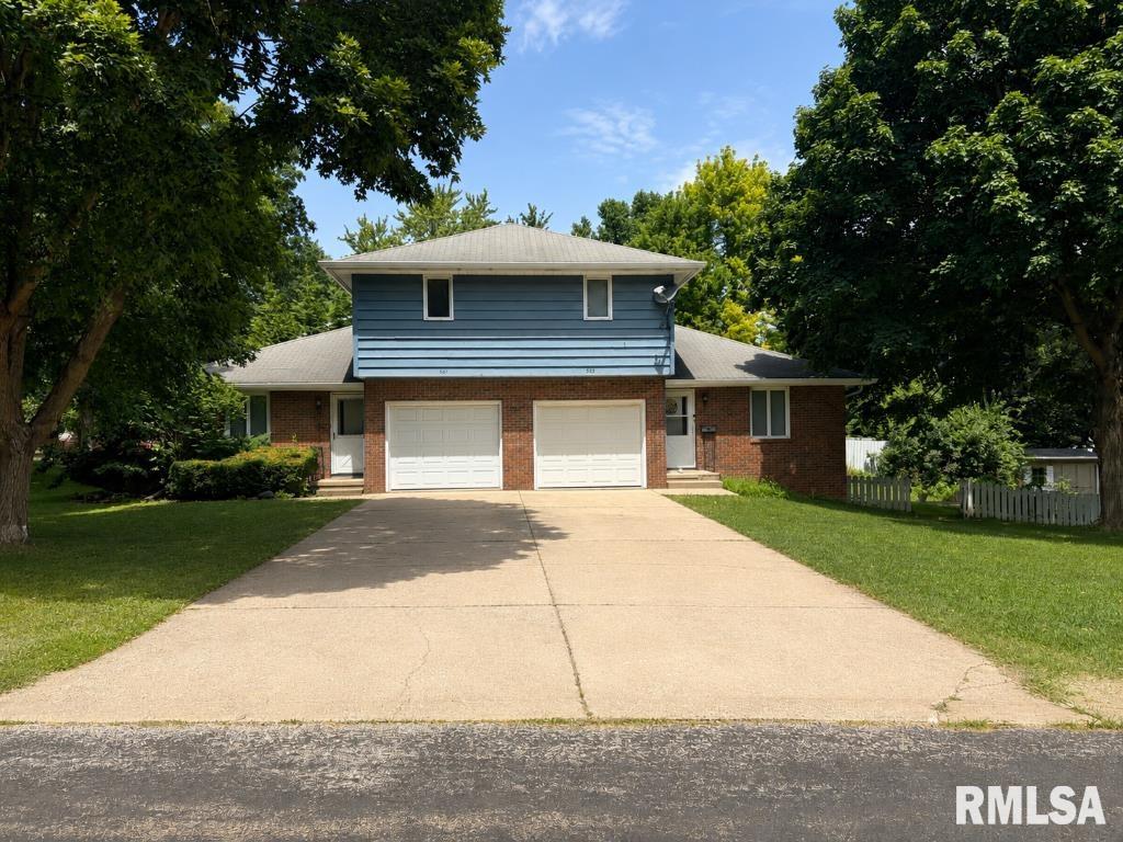 301 E Pearson Street Property Photo 1