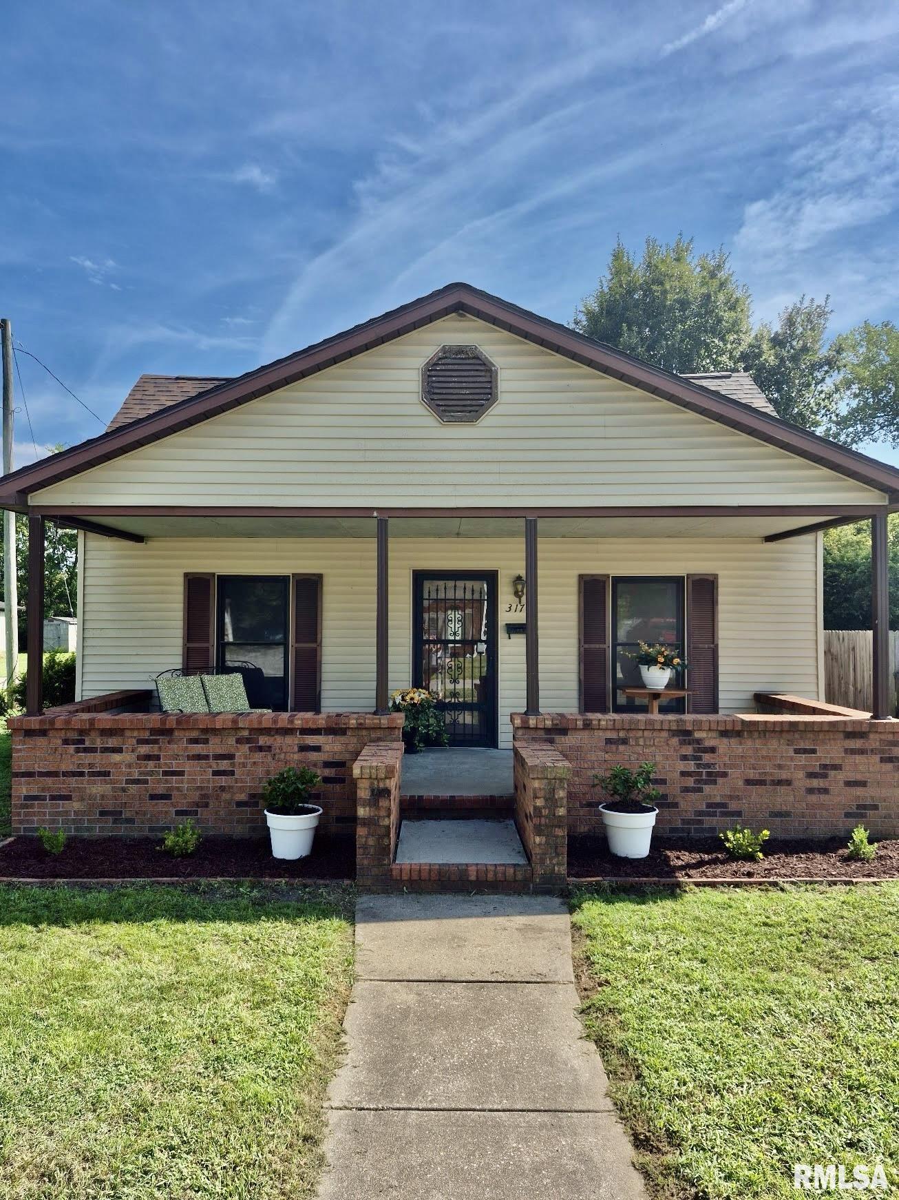 317 E FRANKLIN Street