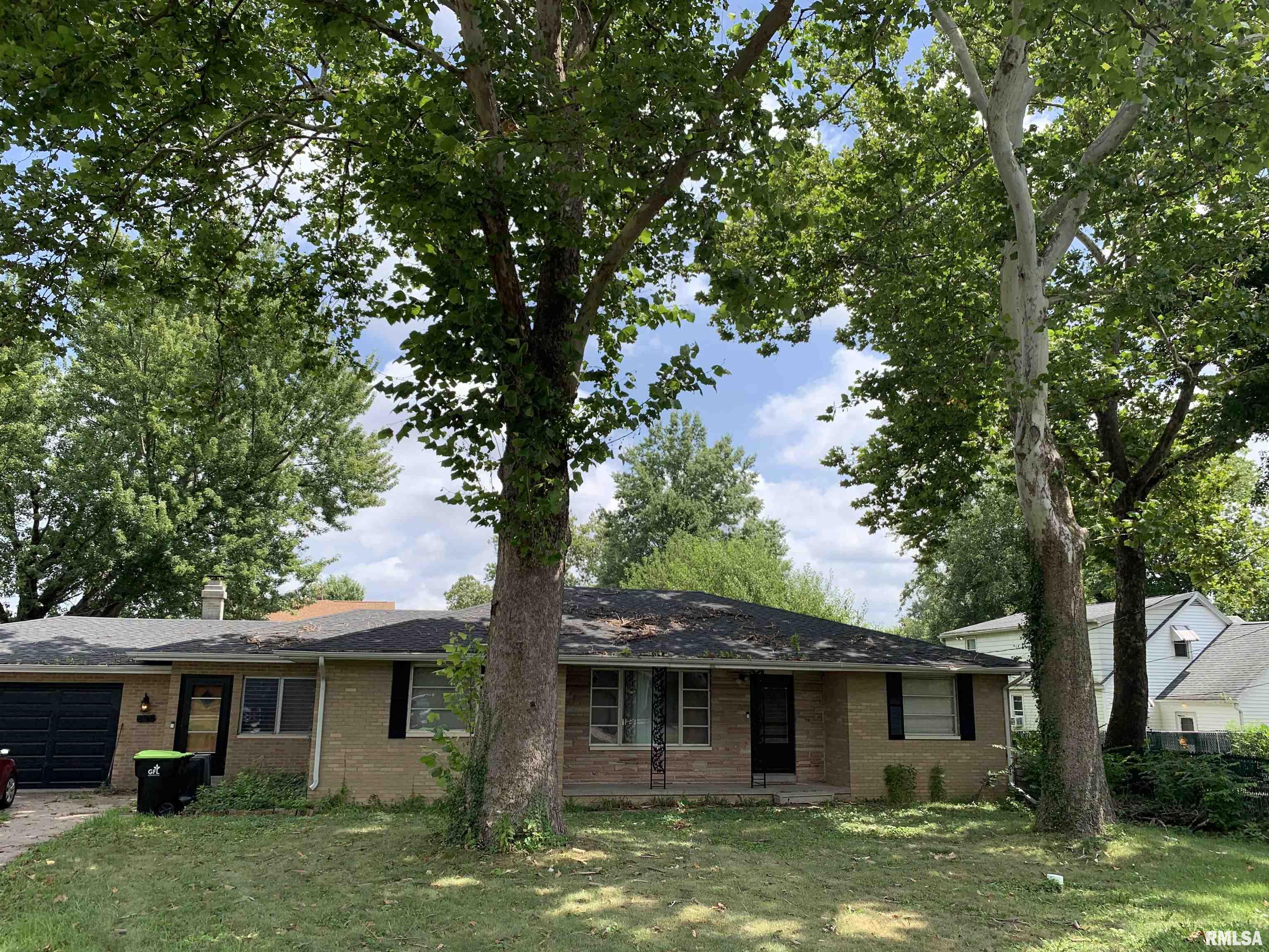 624 S BARNEWOLT Drive