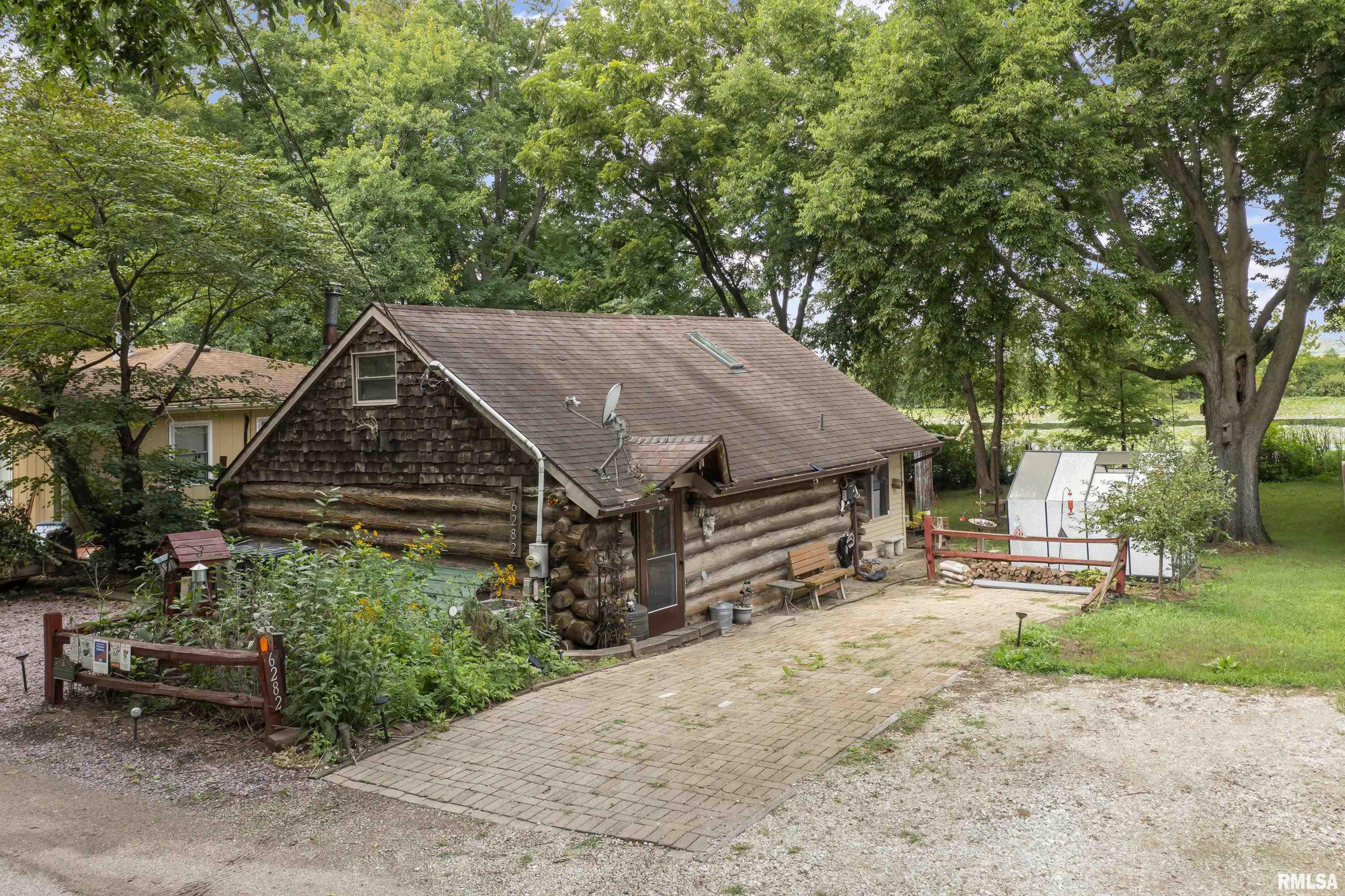 6282 Macs Road Property Photo 1