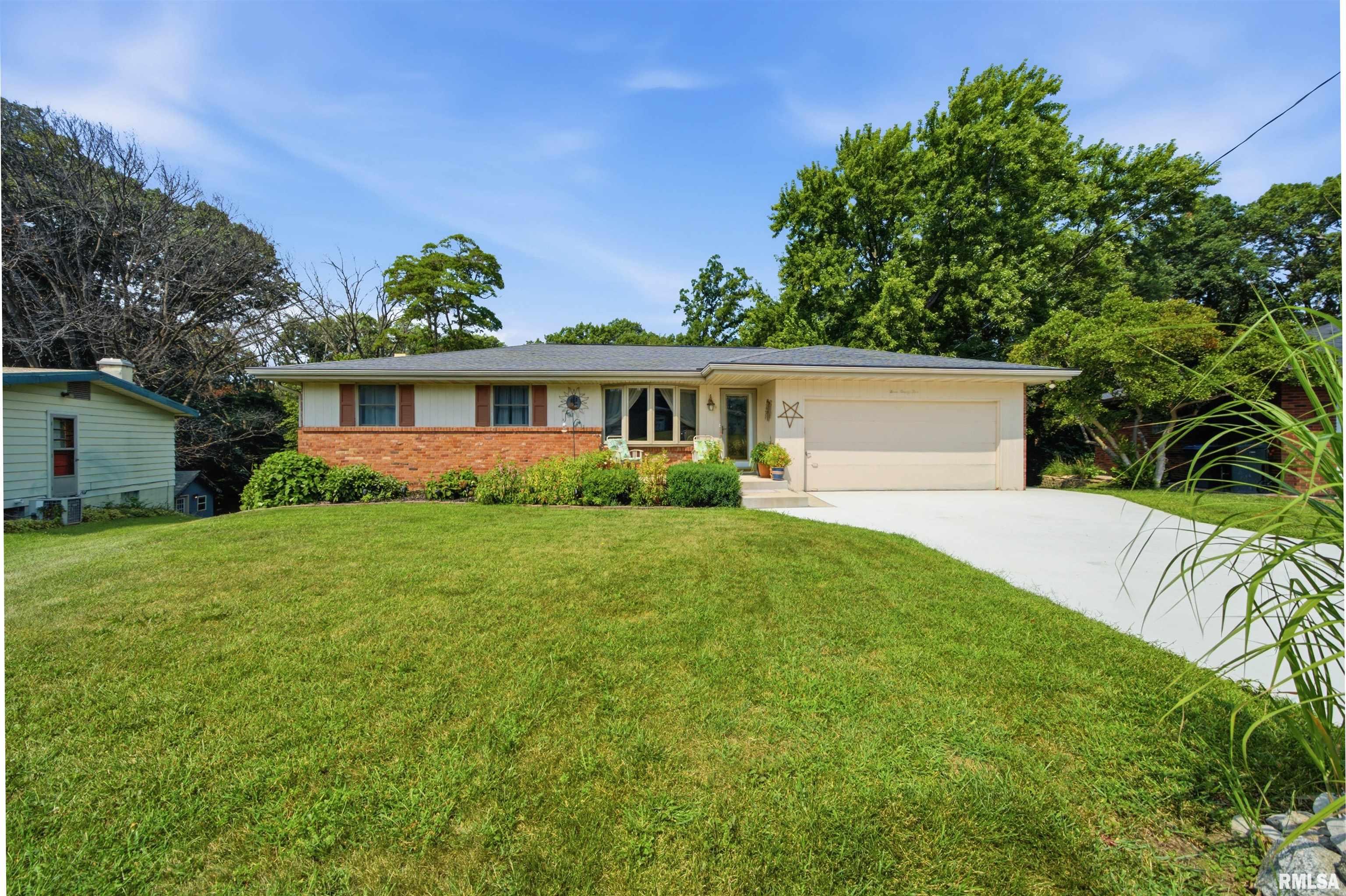 325 Indian Circle Property Photo 1