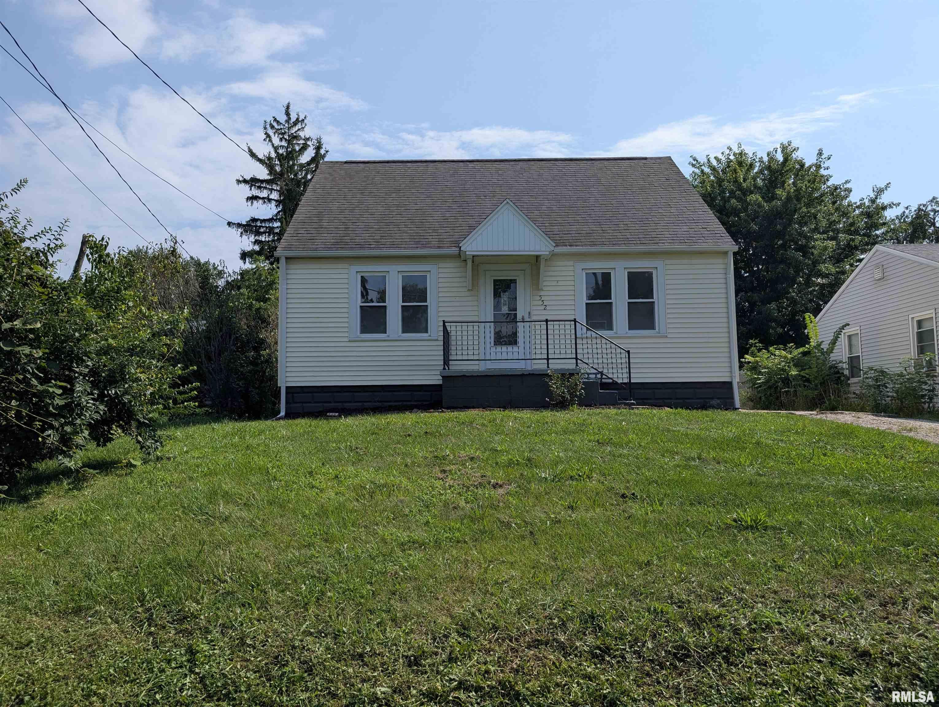 552 Carola Street Property Photo 1