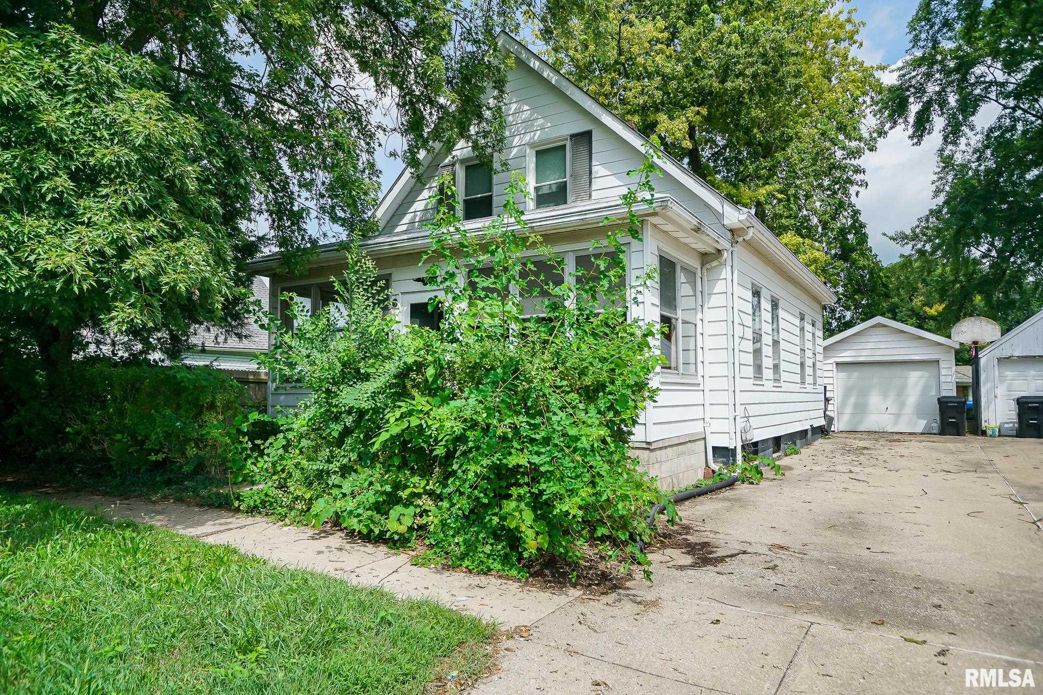 609 WALNUT Street