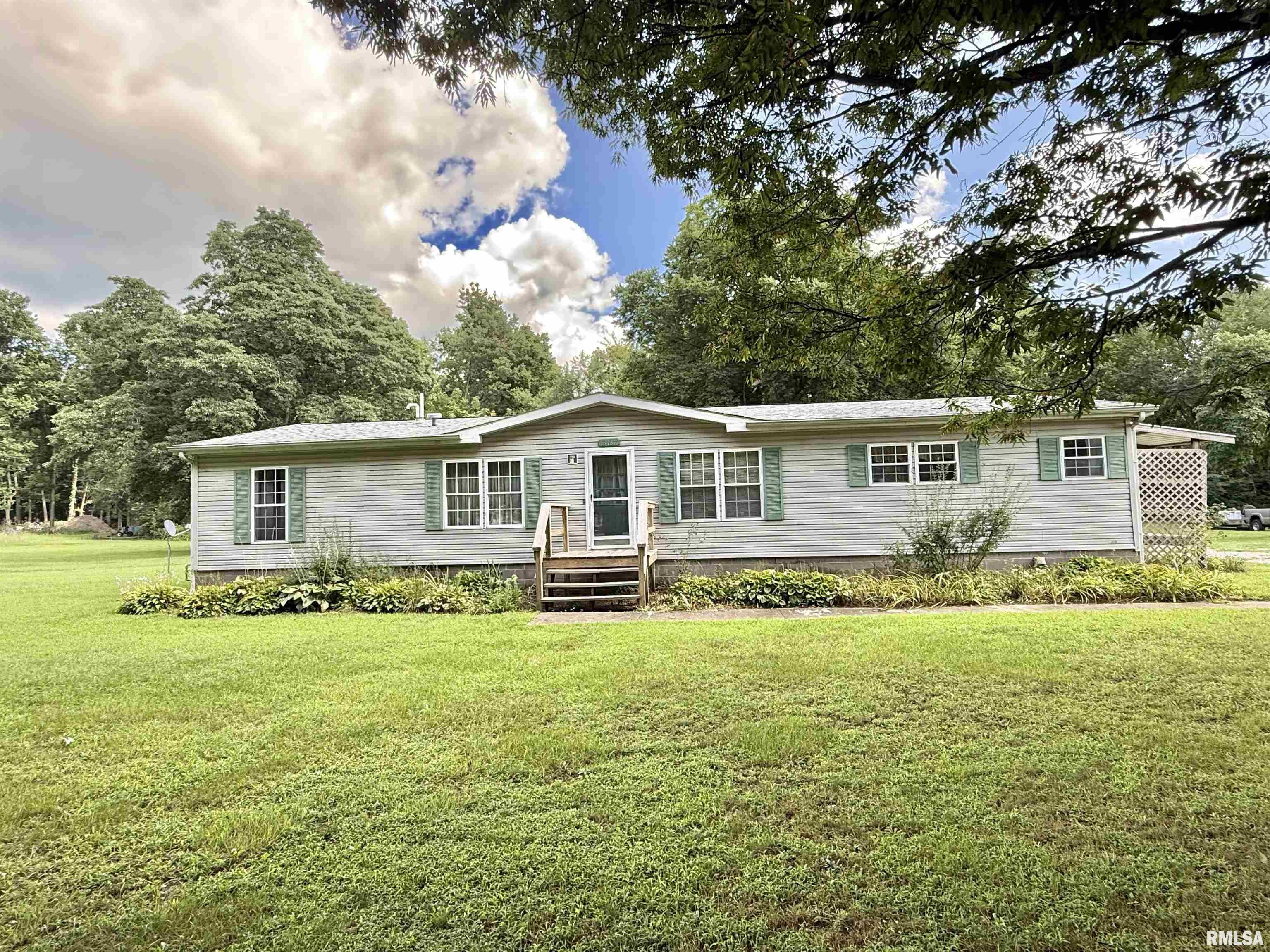 13137 State Route 78 Property Photo 1