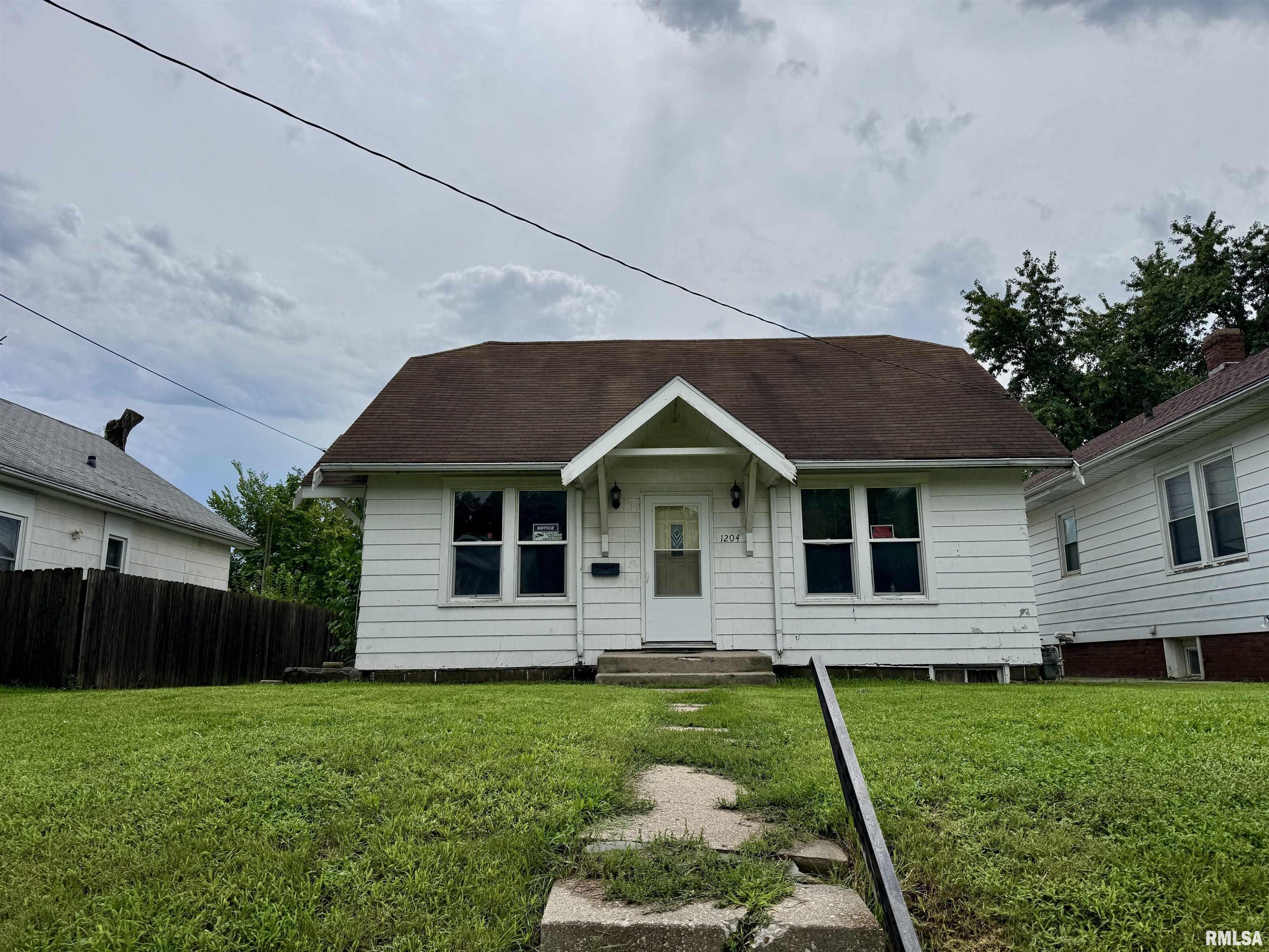 1204 E Virginia Avenue Property Photo 1