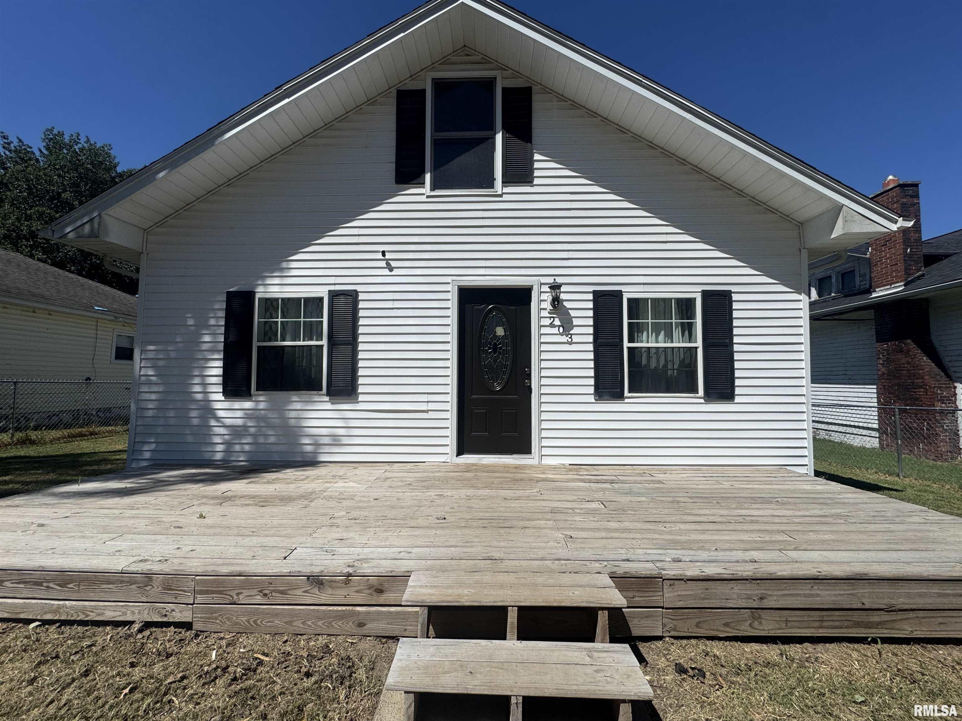 203 Maple Street Property Photo 1